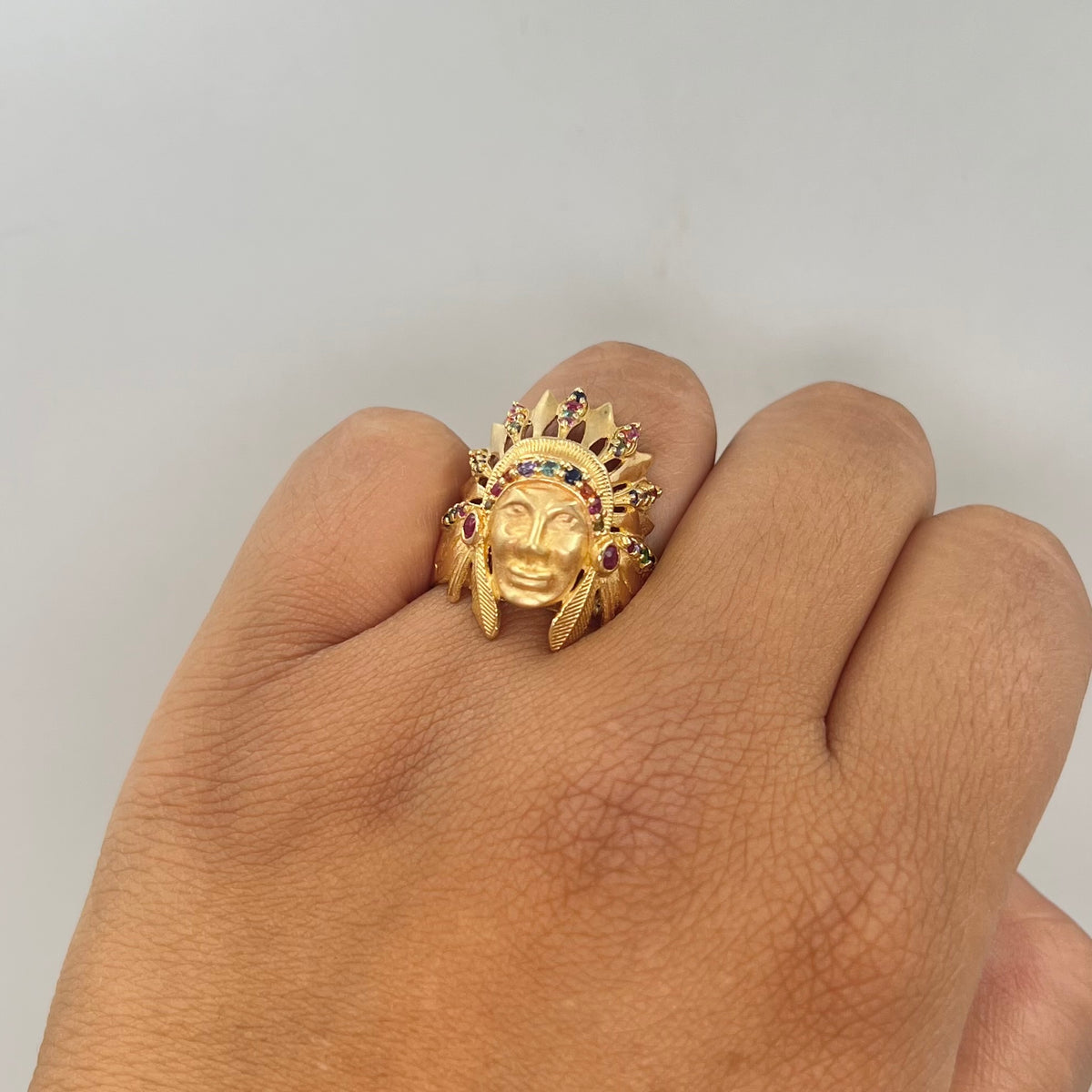 ANILLO INDIO CIRCONES DE COLORES ORO AMARILLO 18K / TALLA 10/5 / 11,04 GR / 25 MM