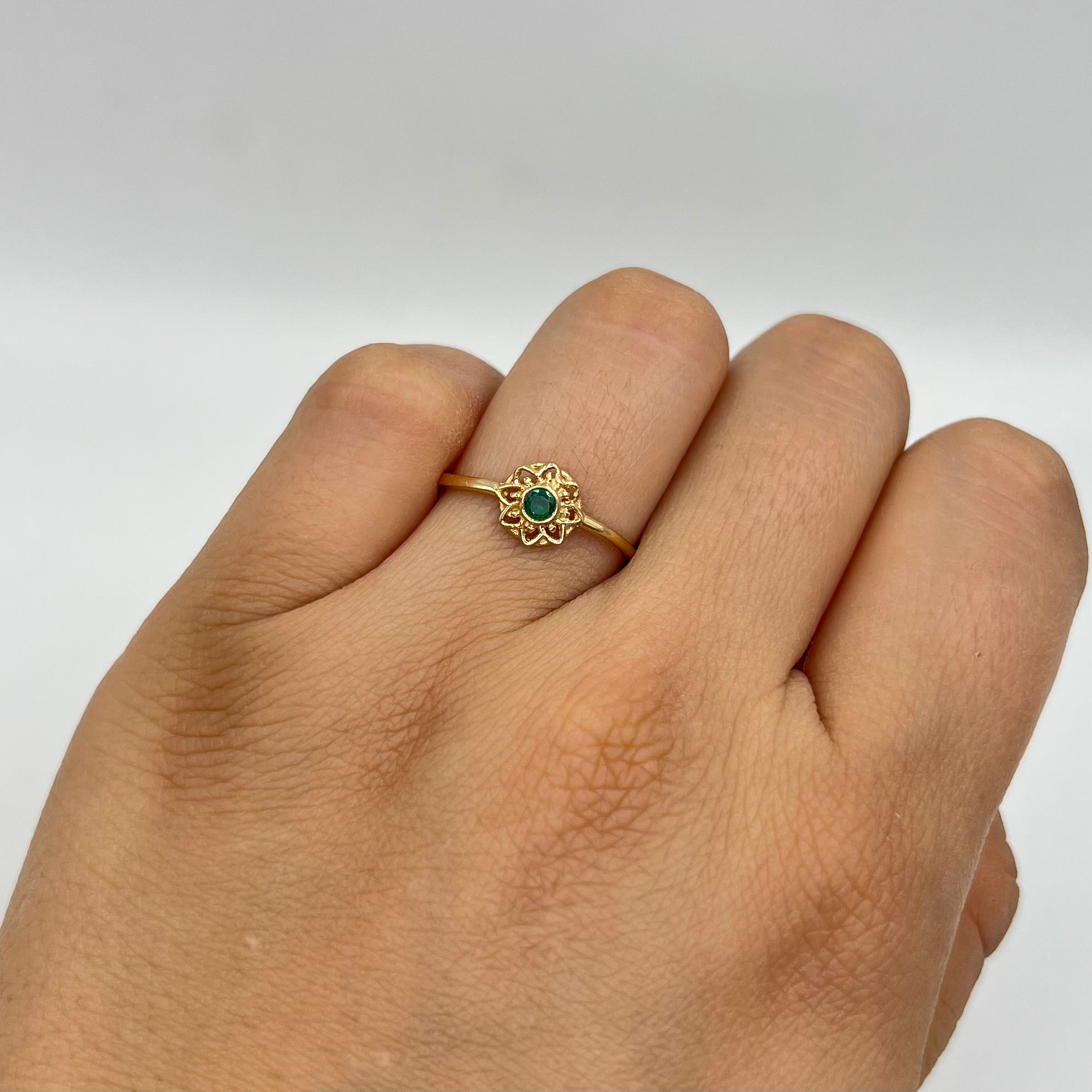 ANILLO FLOR CIRCON VERDE ORO AMARILLO 18K / TALLA 6 / 1,14 GR / 1,4 MM