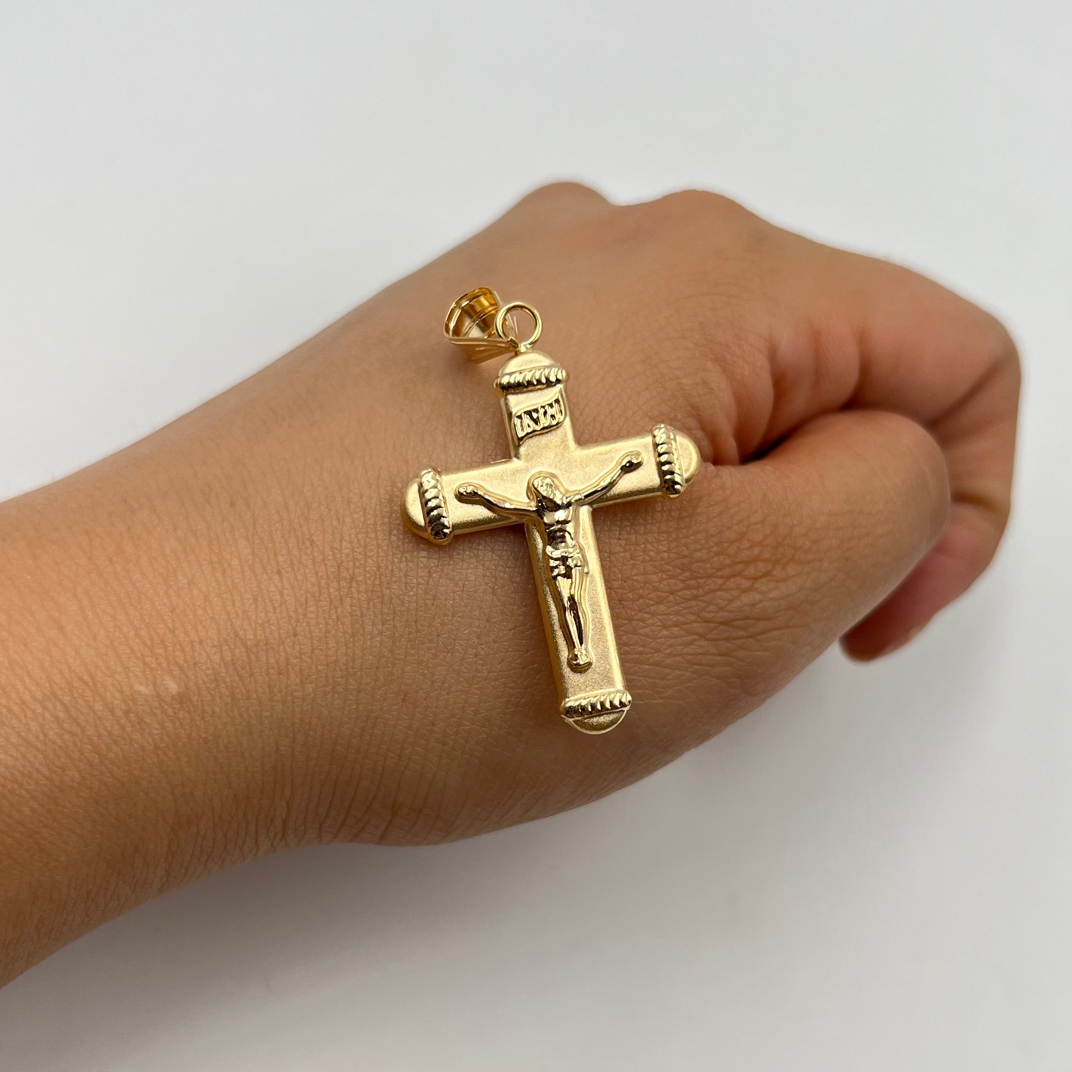 DIJE CRUZ CRISTO ORO AMARILLO 18K 2,8 GR / 27 MM / 3,9 CM