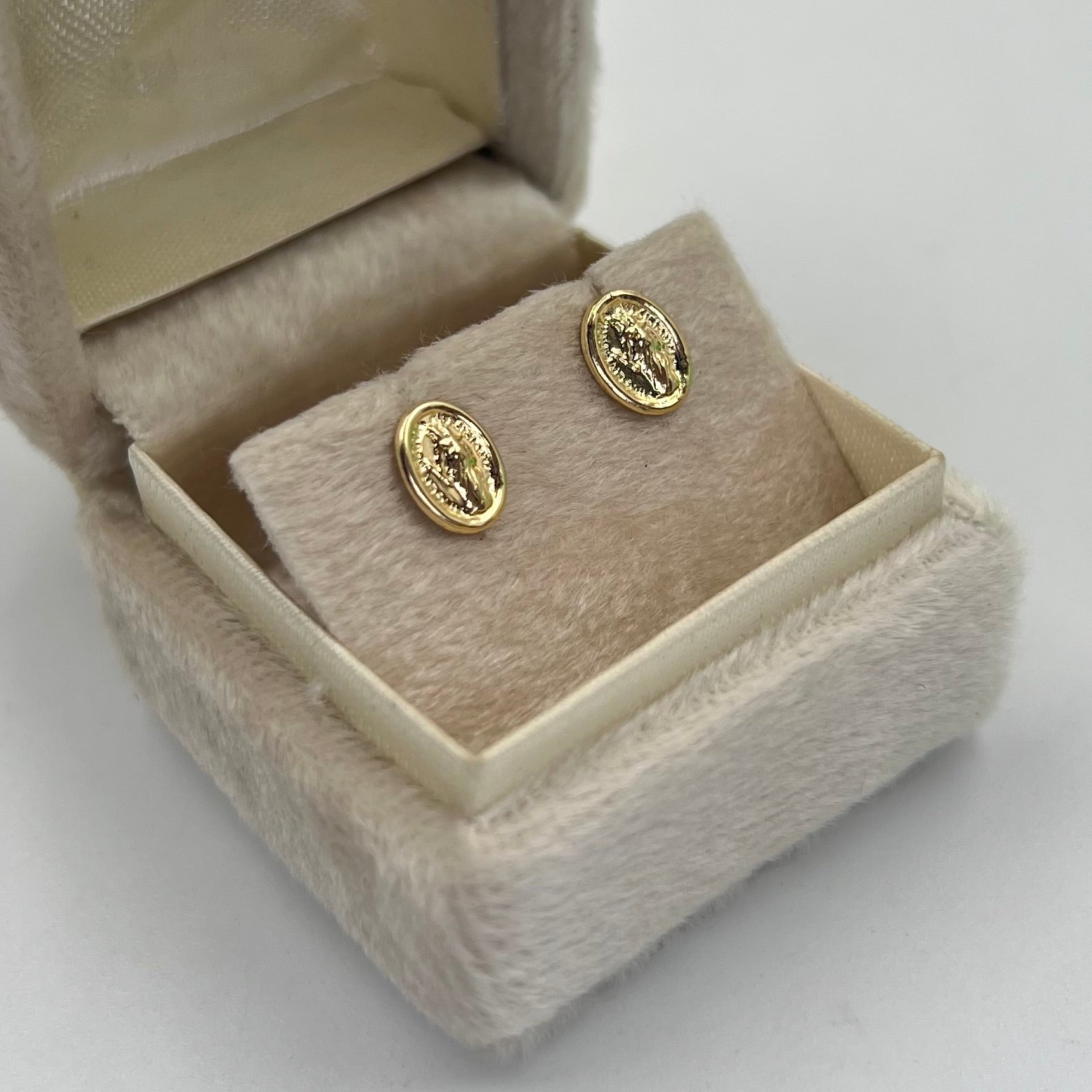 TOPOS VIRGEN MARIA AUXILIADORA  ORO AMARILLO 18K 0,7 GR / 6 MM