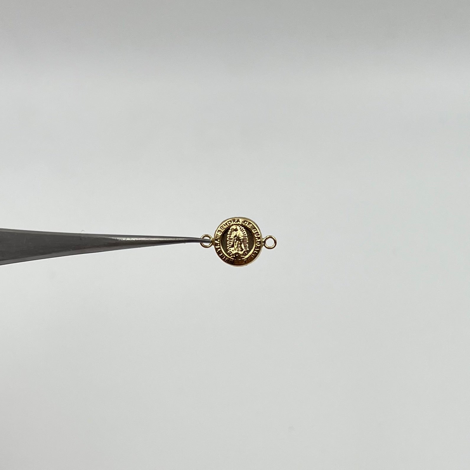 HERRAJE VIRGEN DE GUADALUPE ORO AMARILLO 18K 0,3 GR / 1,2 CM