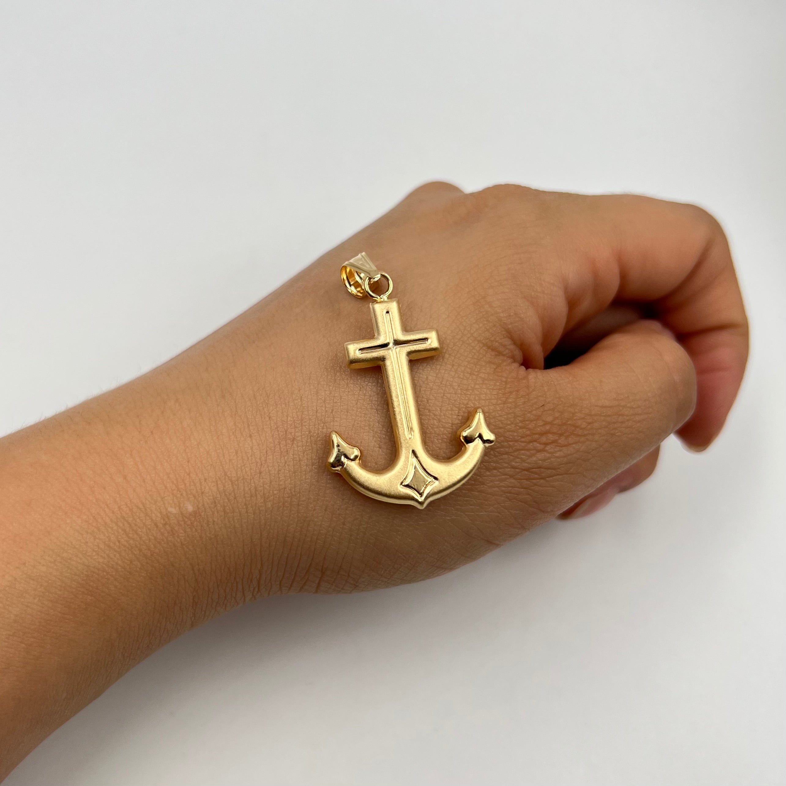 DIJE ANCLA ORO AMARILLO 18K 2,77 GR / 24 MM / 3,5 CM