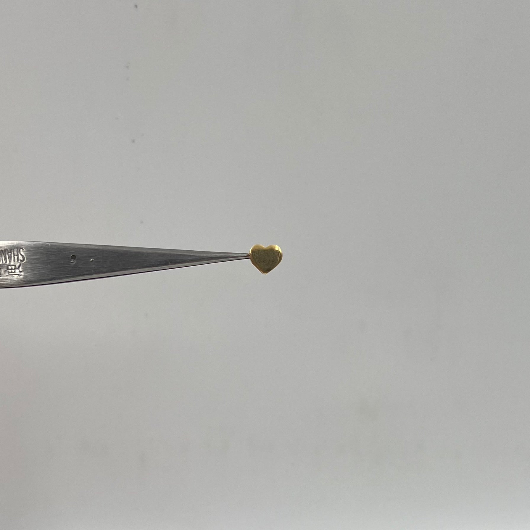 HERRAJE CORAZON  ORO AMARILLO 18K 0,58 GR / 0,7 CM