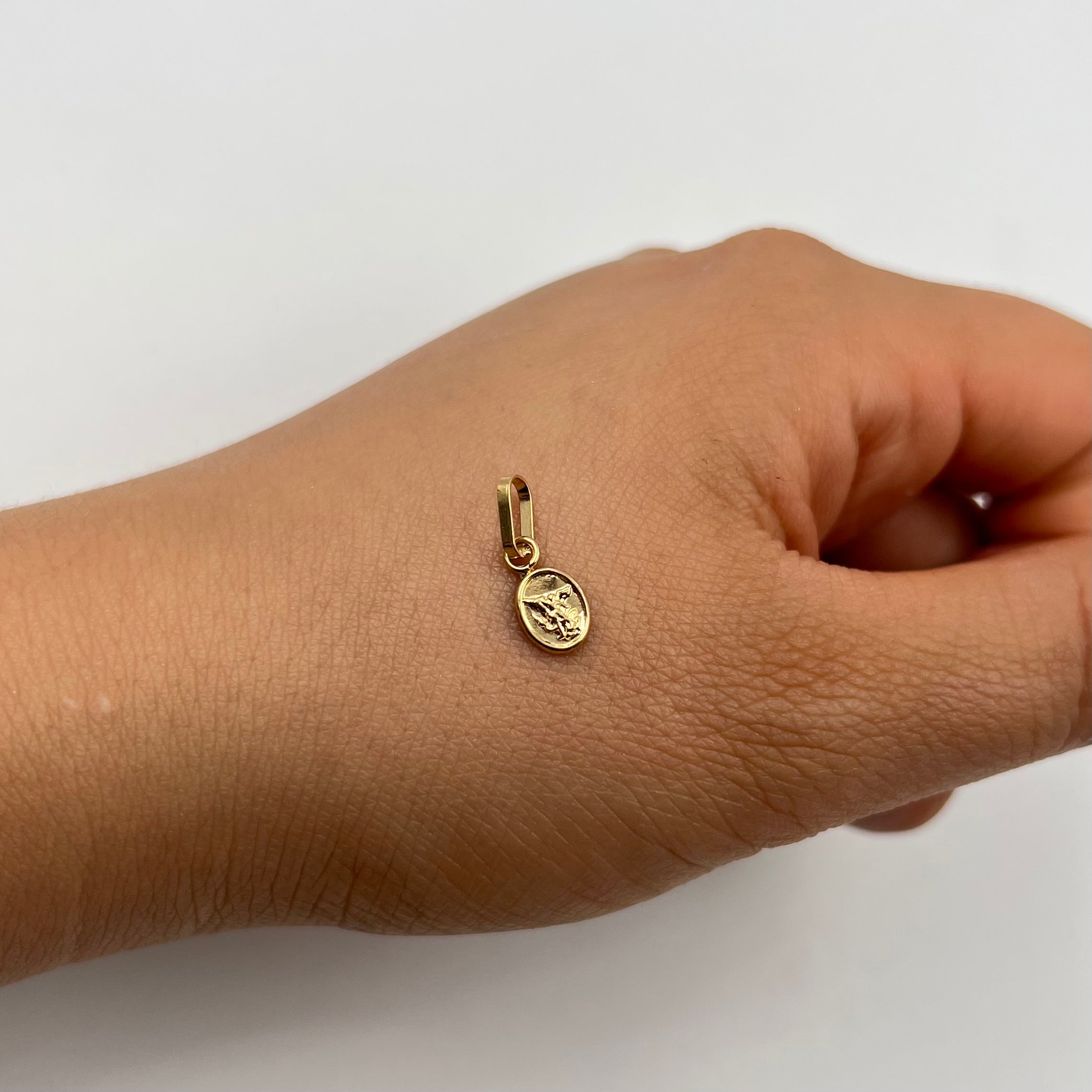 DIJE SAN MIGUEL ARCANGEL  ORO AMARILLO 18K 0,28 GR / 5 MM / 1 CM