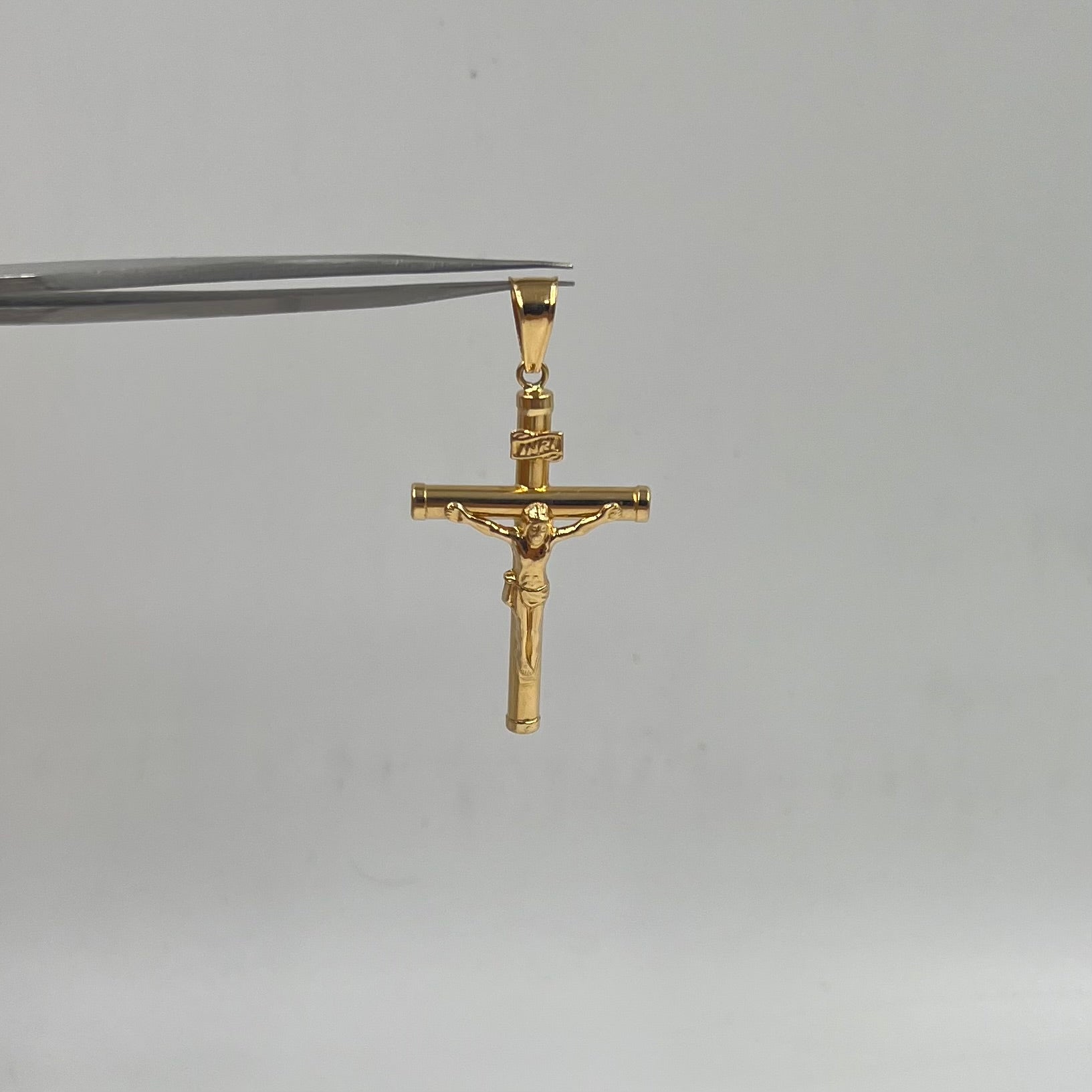 DIJE CRISTO  ORO AMARILLO 18K 2,38GR / 4 MM / 4,1 CM