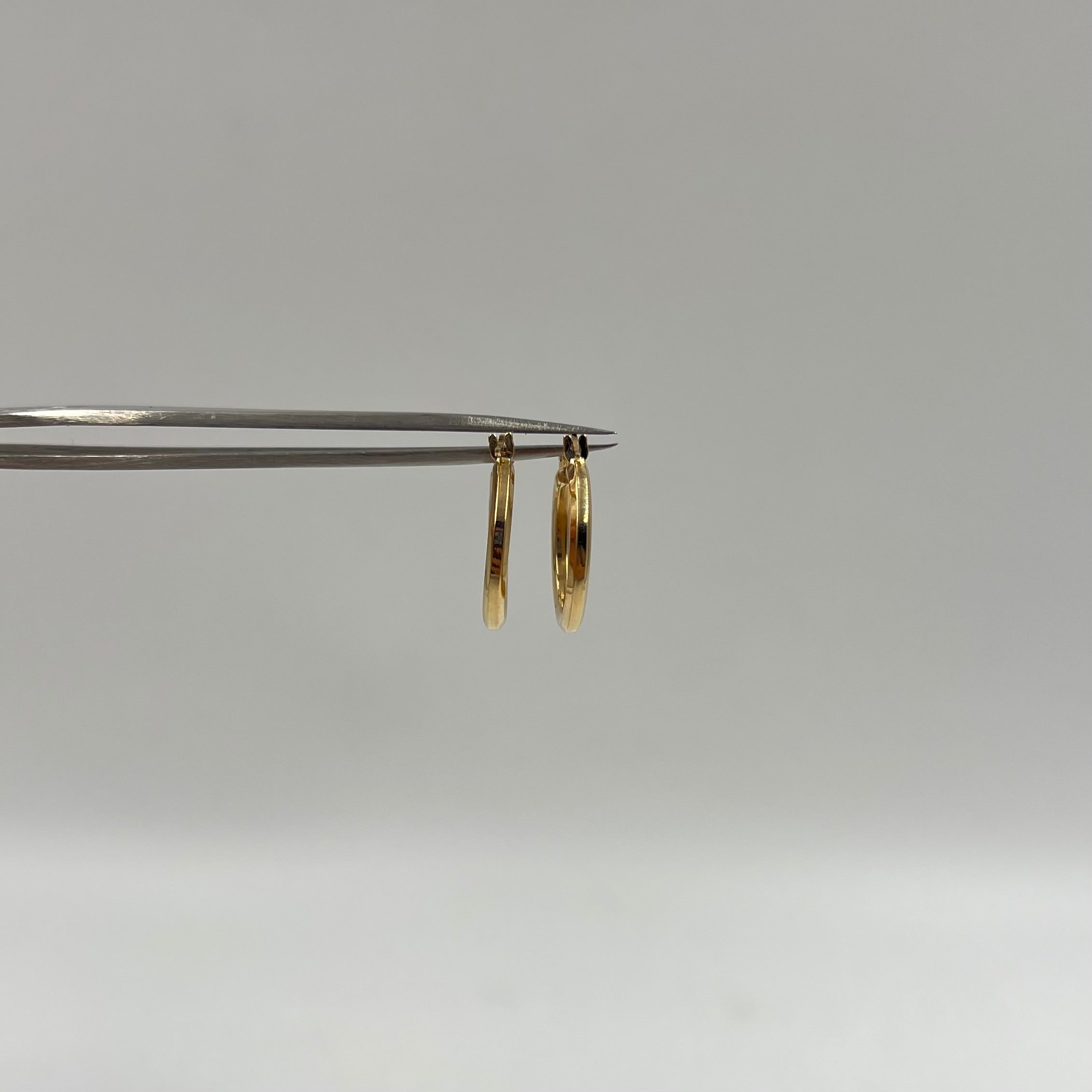 CANDONGA LISA REDONDA ORO AMARILLO 18K 1,33 GR / 1,9 CM