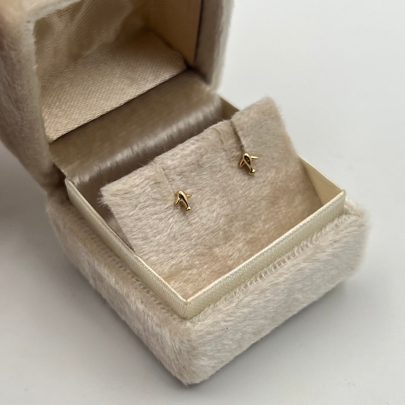 TOPOS AVION MINI ORO AMARILLO 18K 0,53 GR / 3 MM