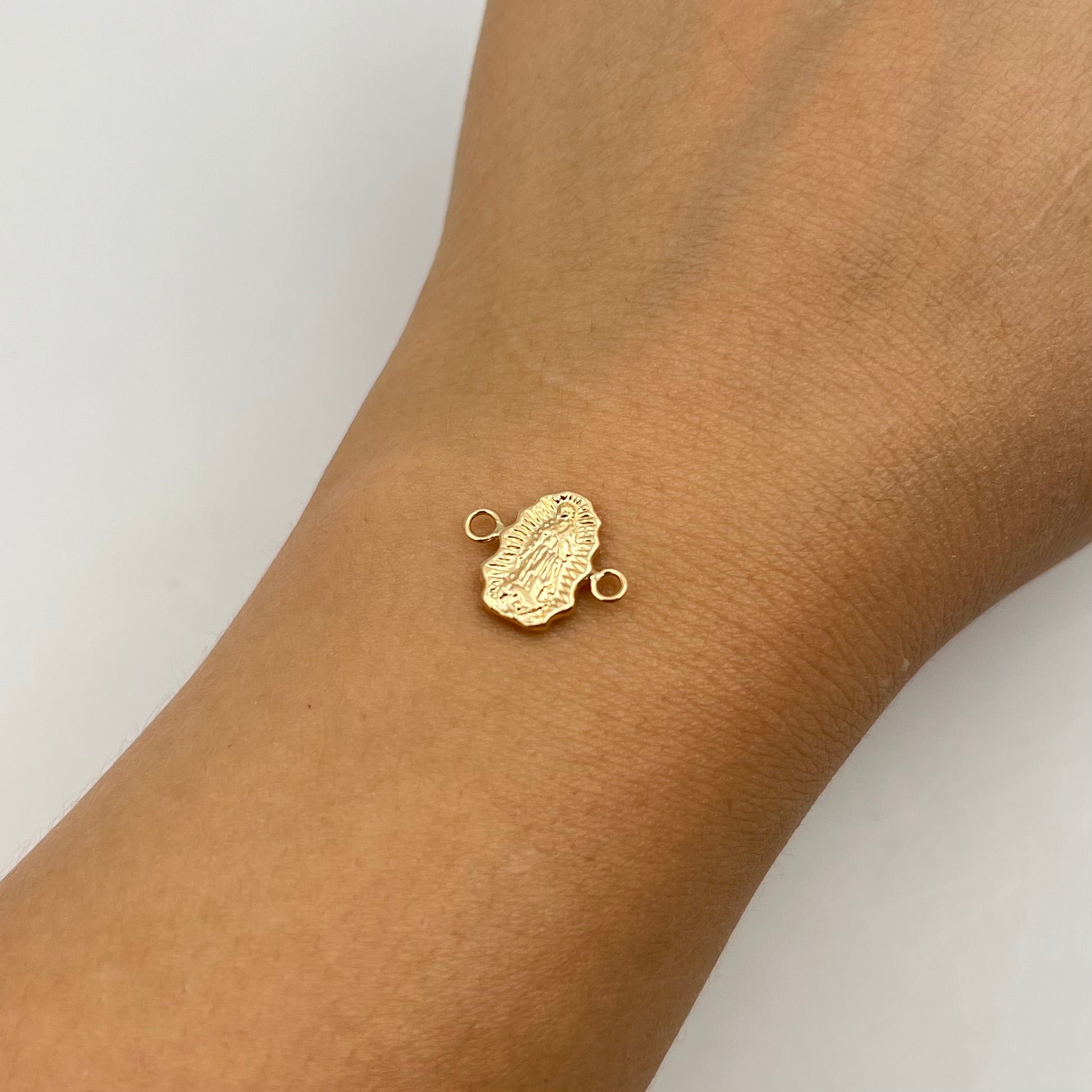 HERRAJE VIRGEN DE GUADALUPE  ORO AMARILLO 18K 0,49 GR / 1,4 CM