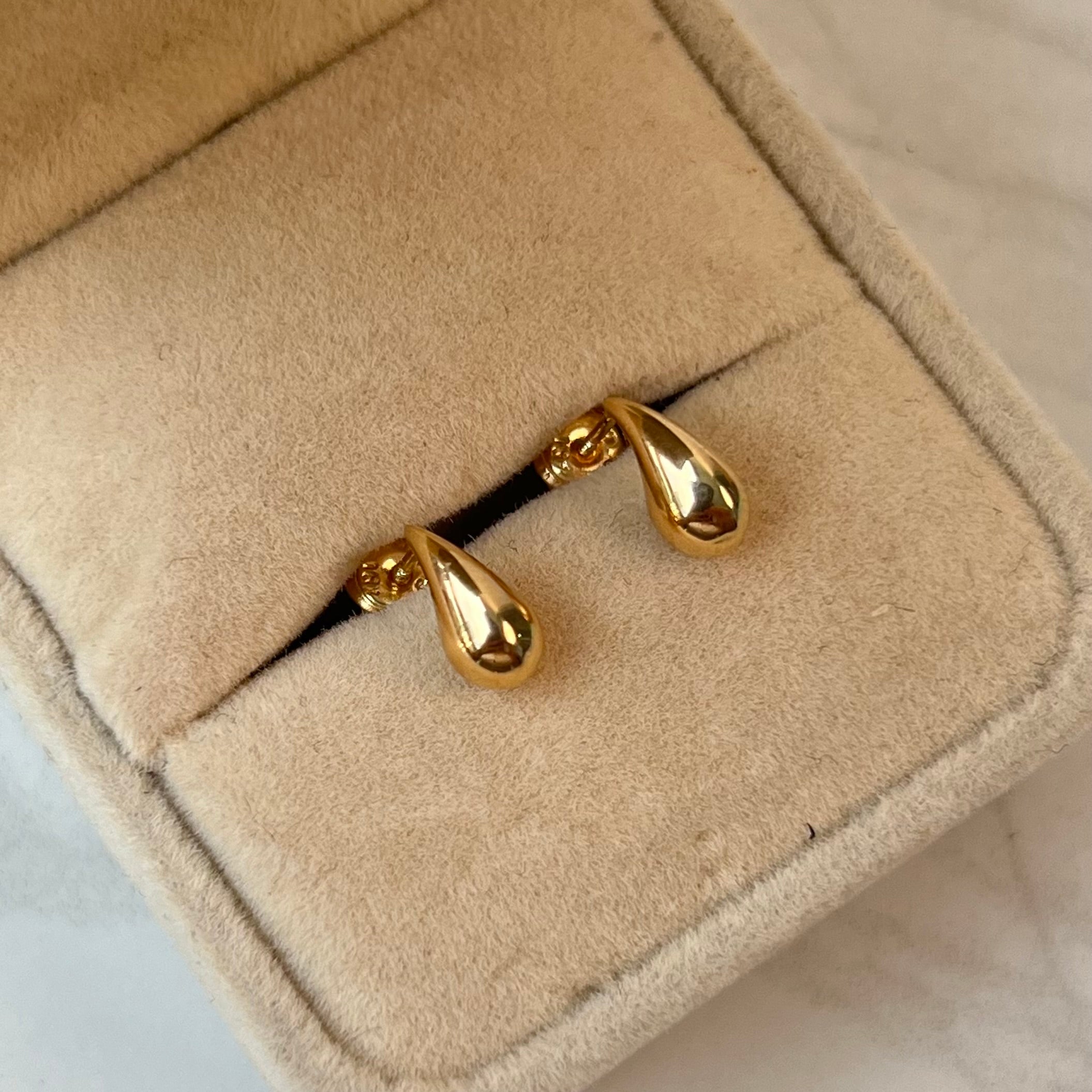 TOPOS GOTA ORO AMARILLO 18K 0,73 GR / 4 MM