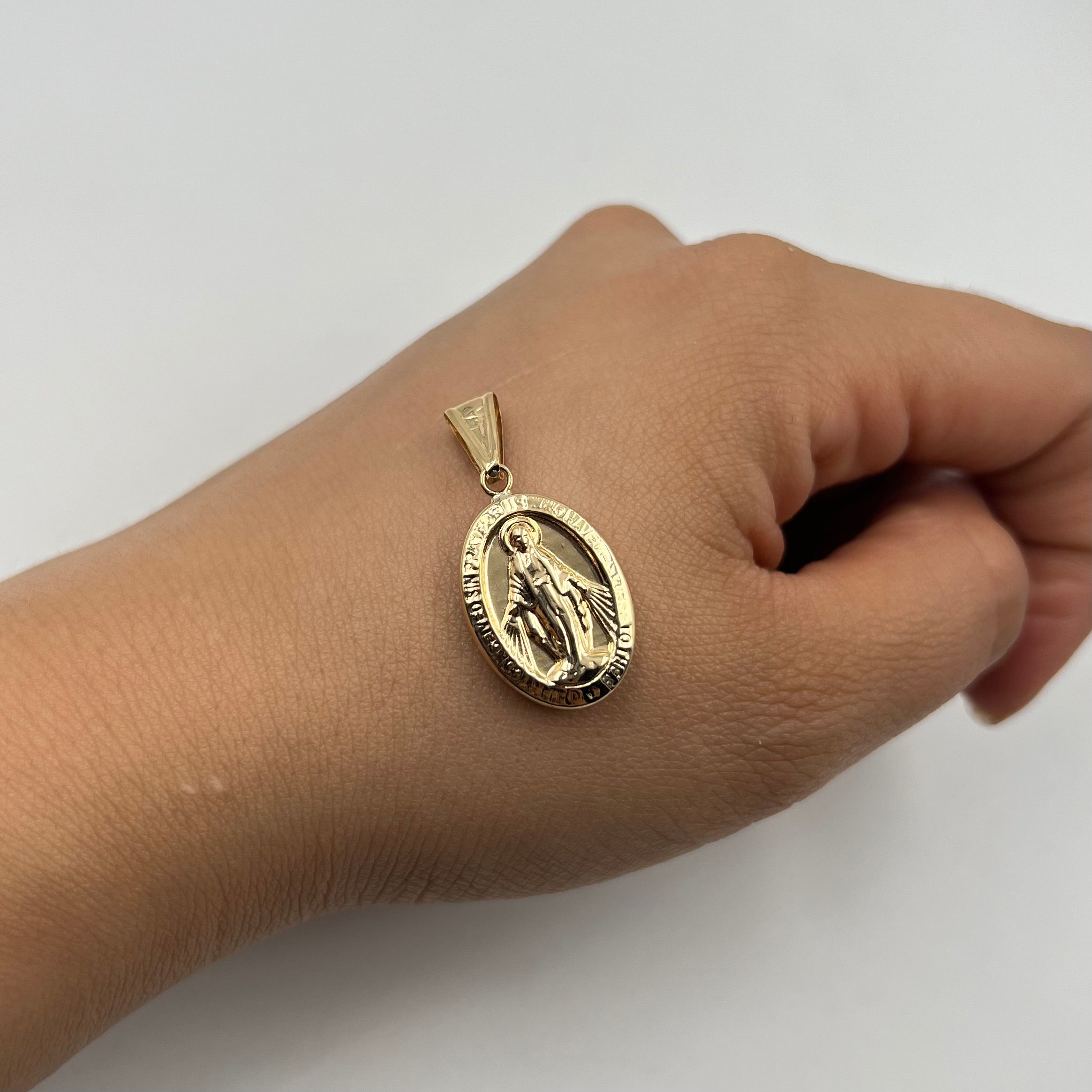 DIJE MILAGROSA ORO AMARILLO 18K 1,75 GR / 14 MM / 2,3 CM