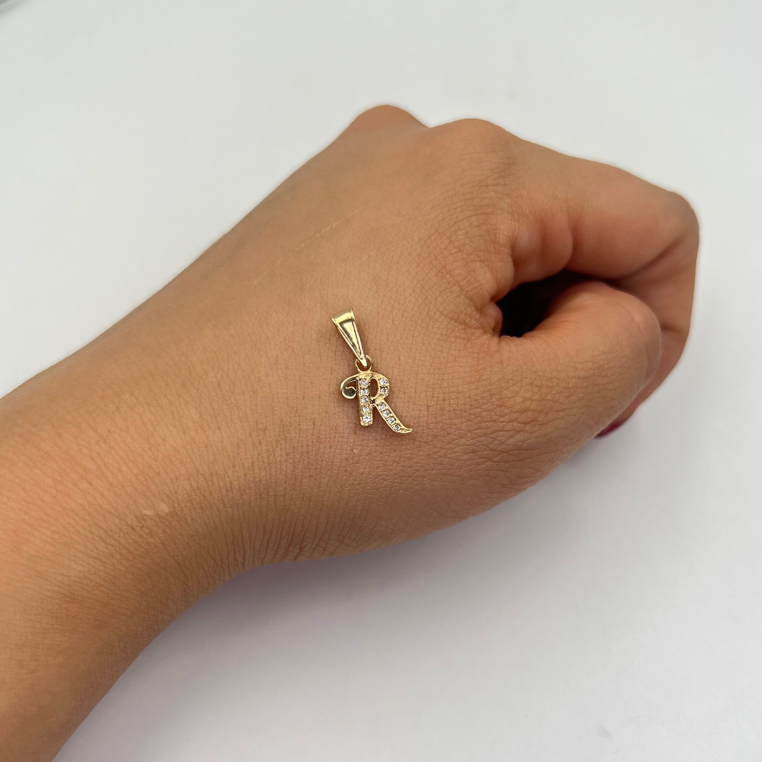 DIJE LETRA R CIRCON BLANCO  ORO AMARILLO 18K 0,62 GR / 6 MM / 1,1 CM