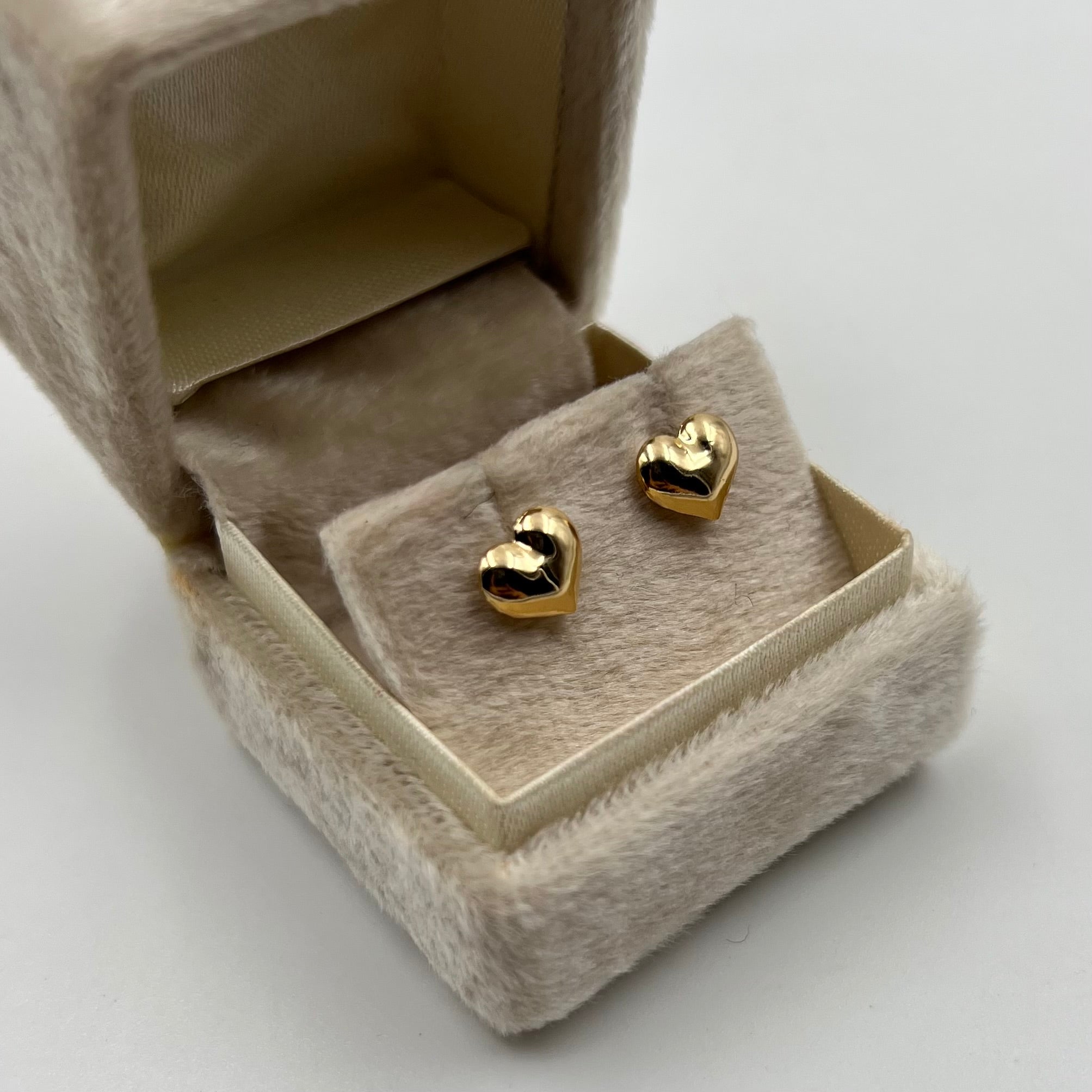 TOPOS CORAZON  ORO AMARILLO 18K 0,74 GR / 8 MM