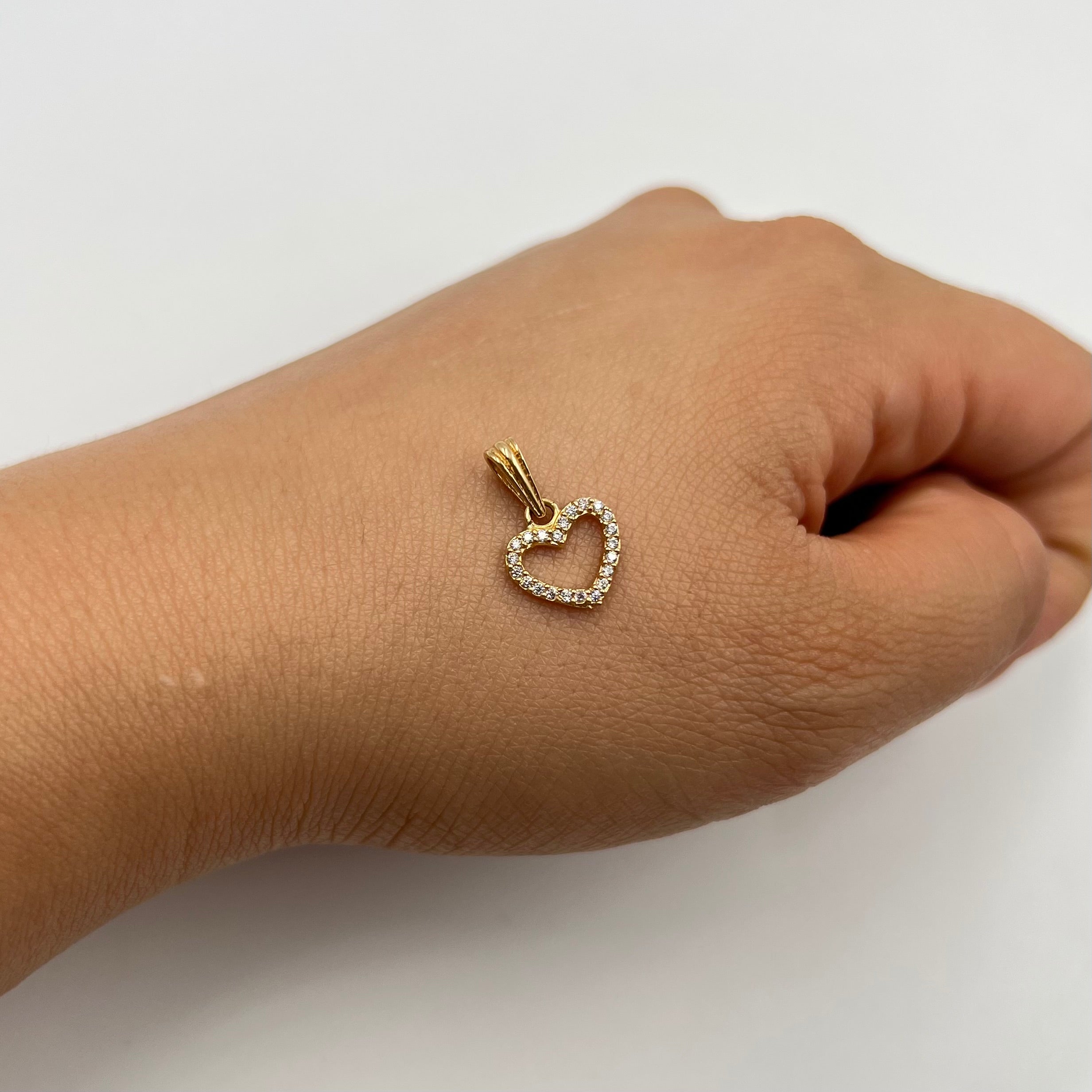 DIJE CORAZON PIEDRAS BLANCAS ORO AMARILLO 18K 0,8 GR / 10 MM / 10,5 CM