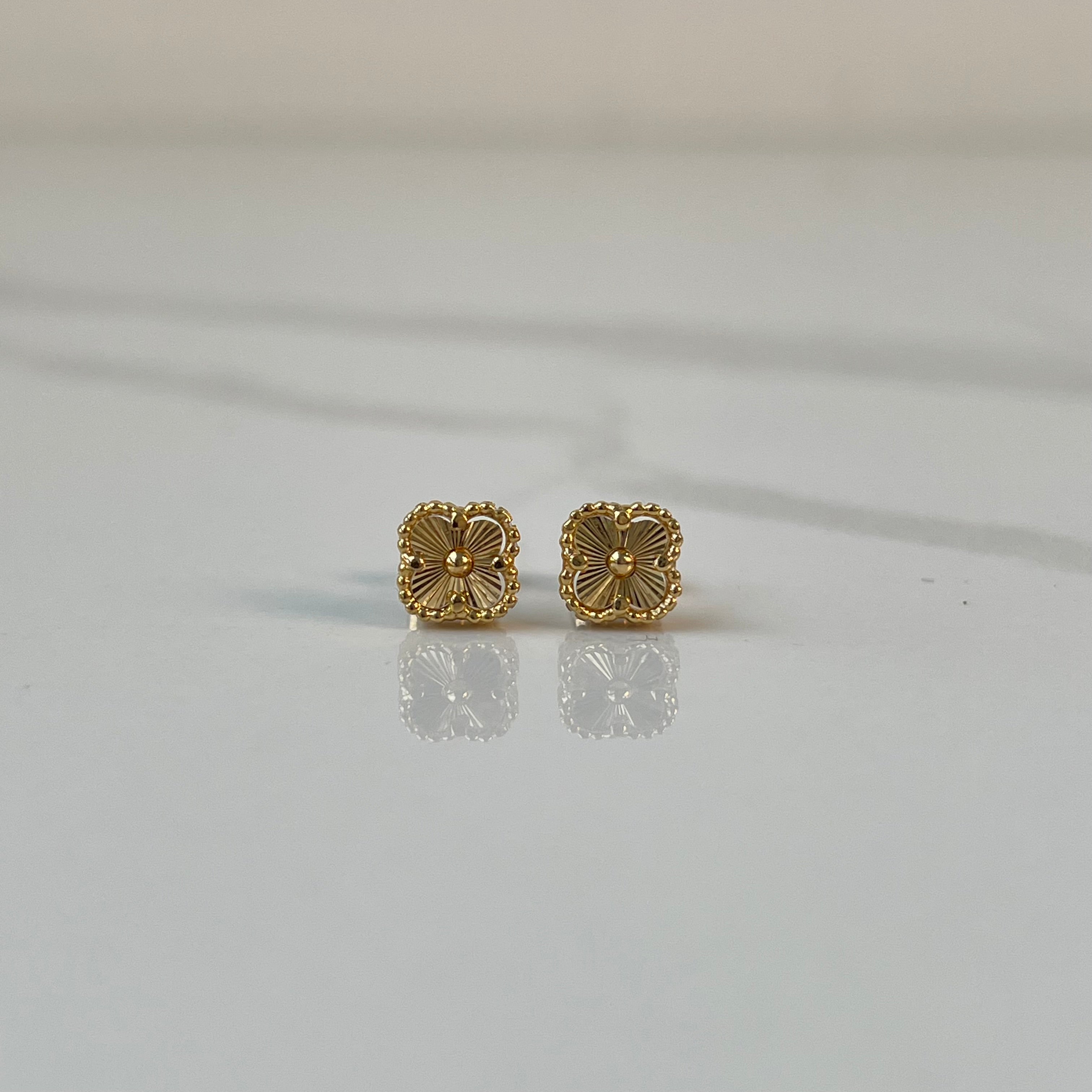 TOPO TREBOL ORO AMARILLO 18K 1,65 GR / 6 MM