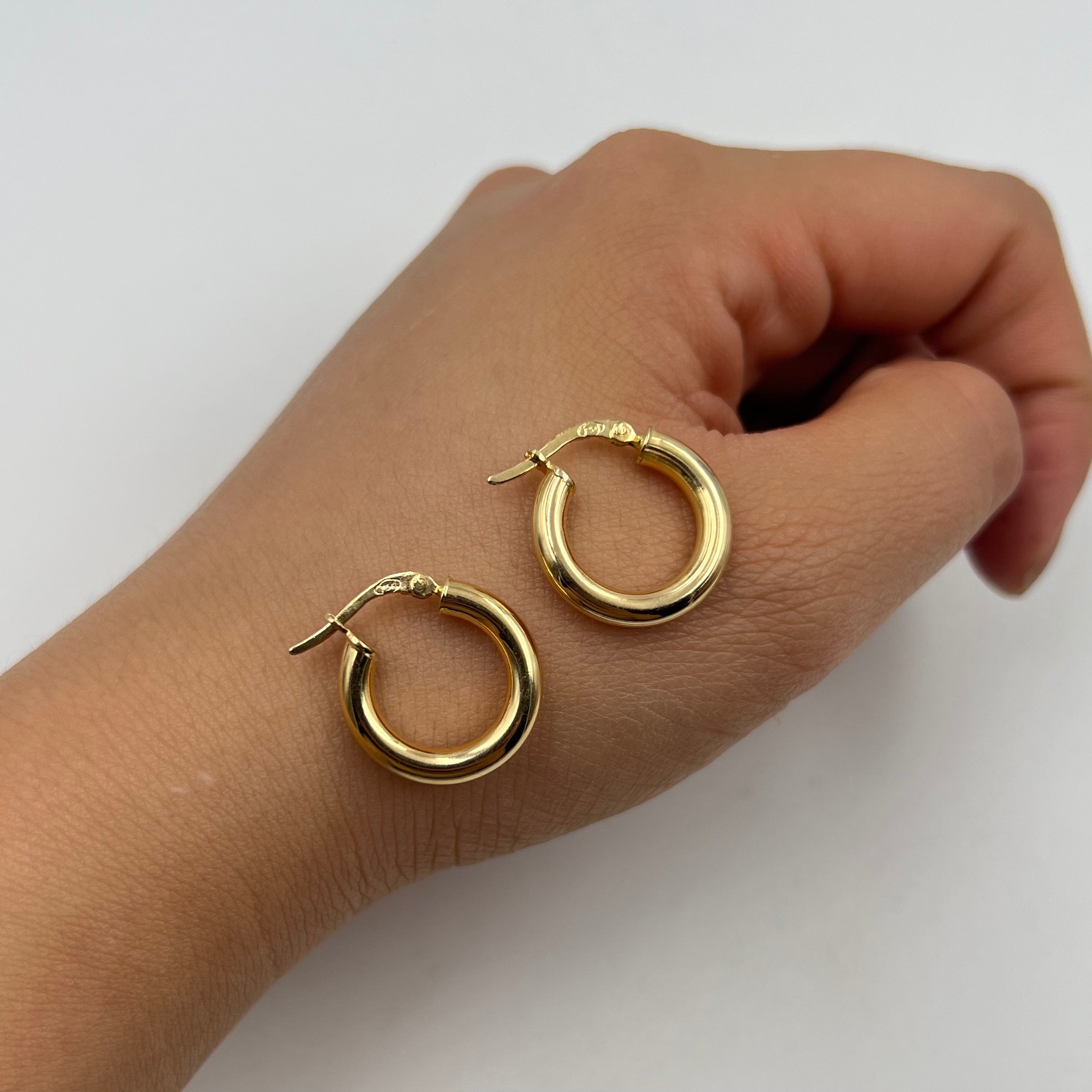 CANDONGA LISA ORO AMARILLO 18K 2,43 GR / 2 CM