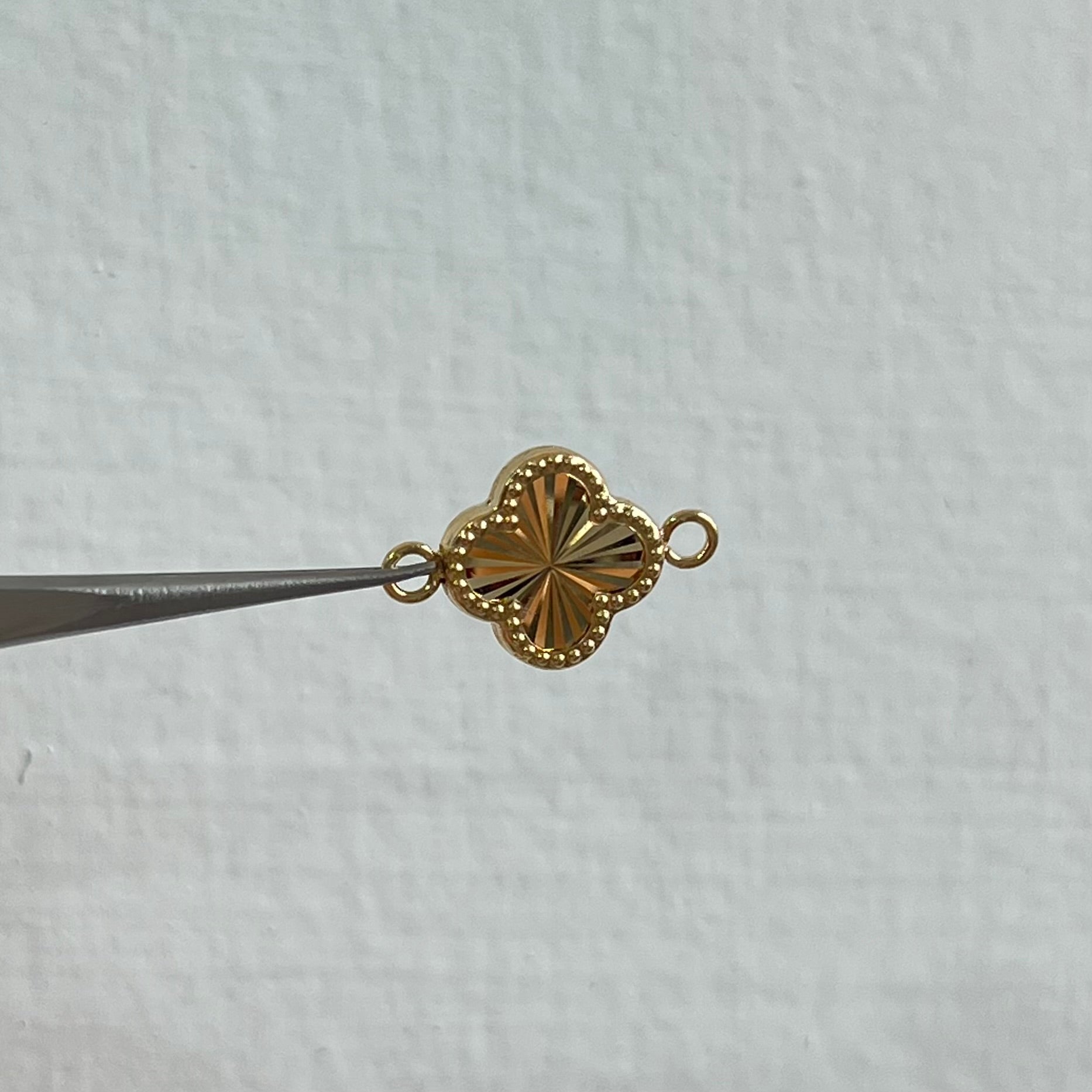 HERRAJE TREBOL VC ORO AMARILLO 18K 1,15 GR / 1,2 CM