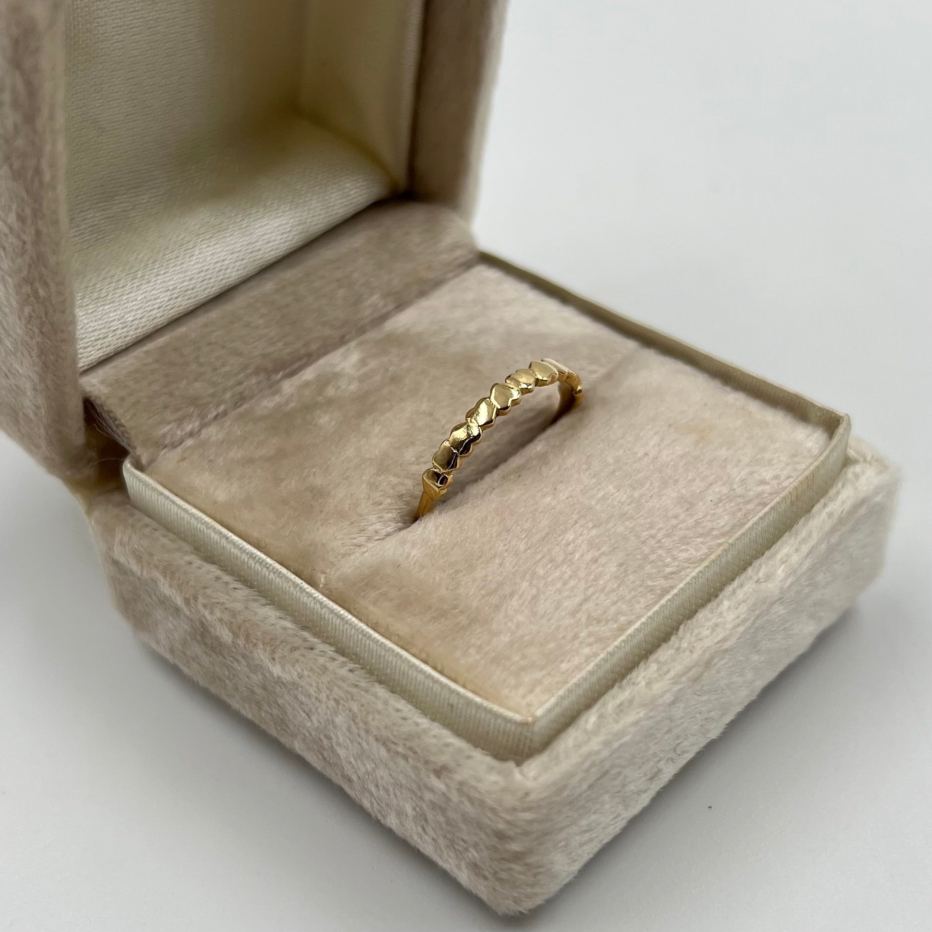 ANILLO CORAZONES  ORO AMARILLO 18K / TALLA 6 1/4 / 1,33 GR / 2 MM