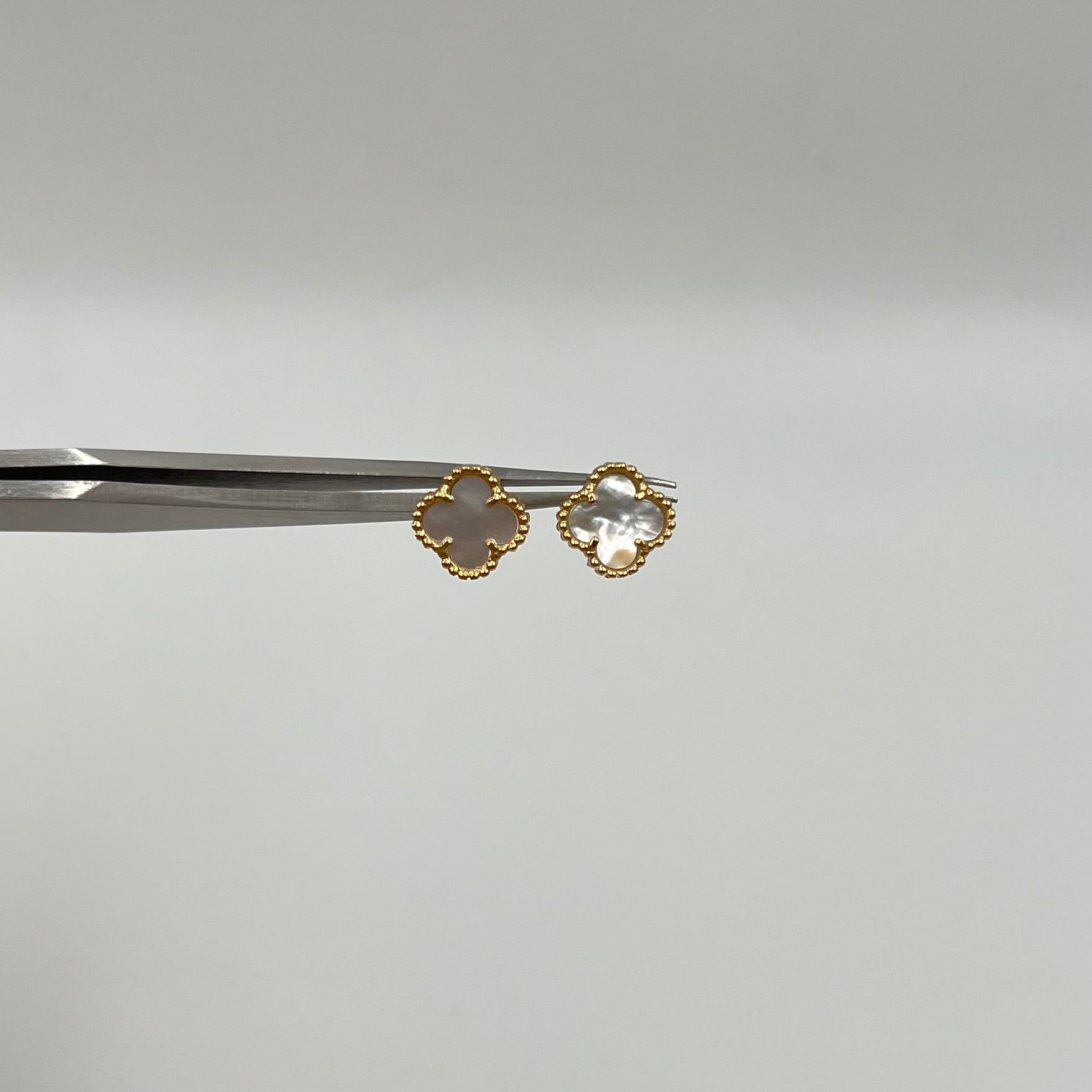 TOPOS TREBOL BLANCO  ORO AMARILLO 18K +2 / 2,43GR / 9 MM