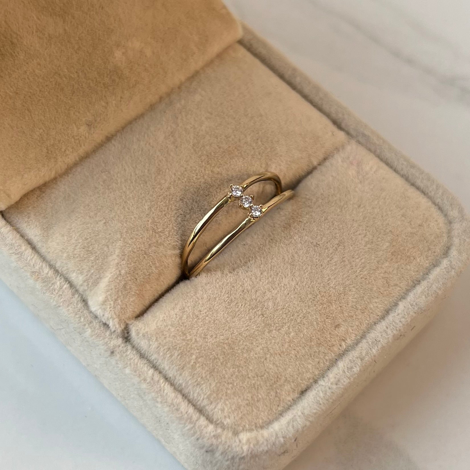 ANILLO DOBLE CON CIRCONES  ORO AMARILLO 18K / TALLA 6 / +2 / 1,34GR / 1,1 MM