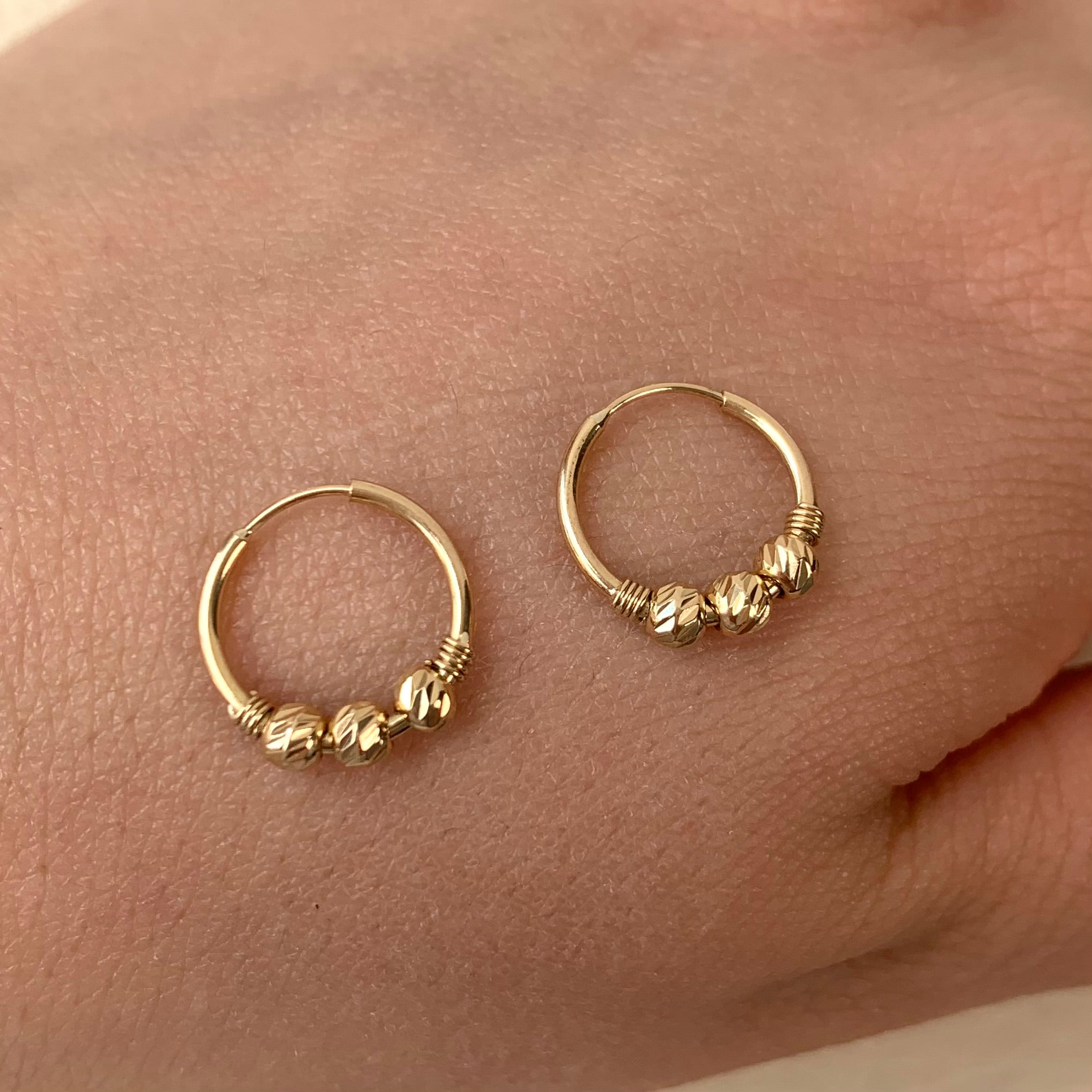 CANDONGA IMPERDIBLES BOLAS ORO AMARILLO 18K 1 GR / 1,6 CM