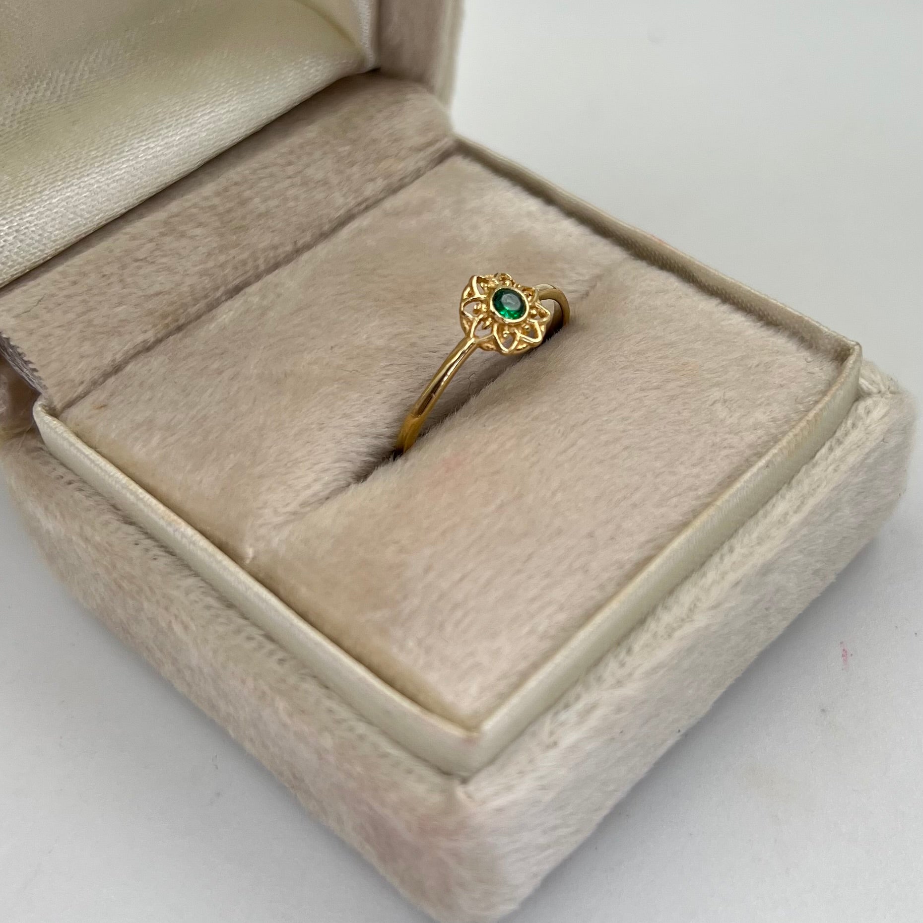 ANILLO FLOR CIRCON VERDE ORO AMARILLO 18K / TALLA 6 / 1,14 GR / 1,4 MM