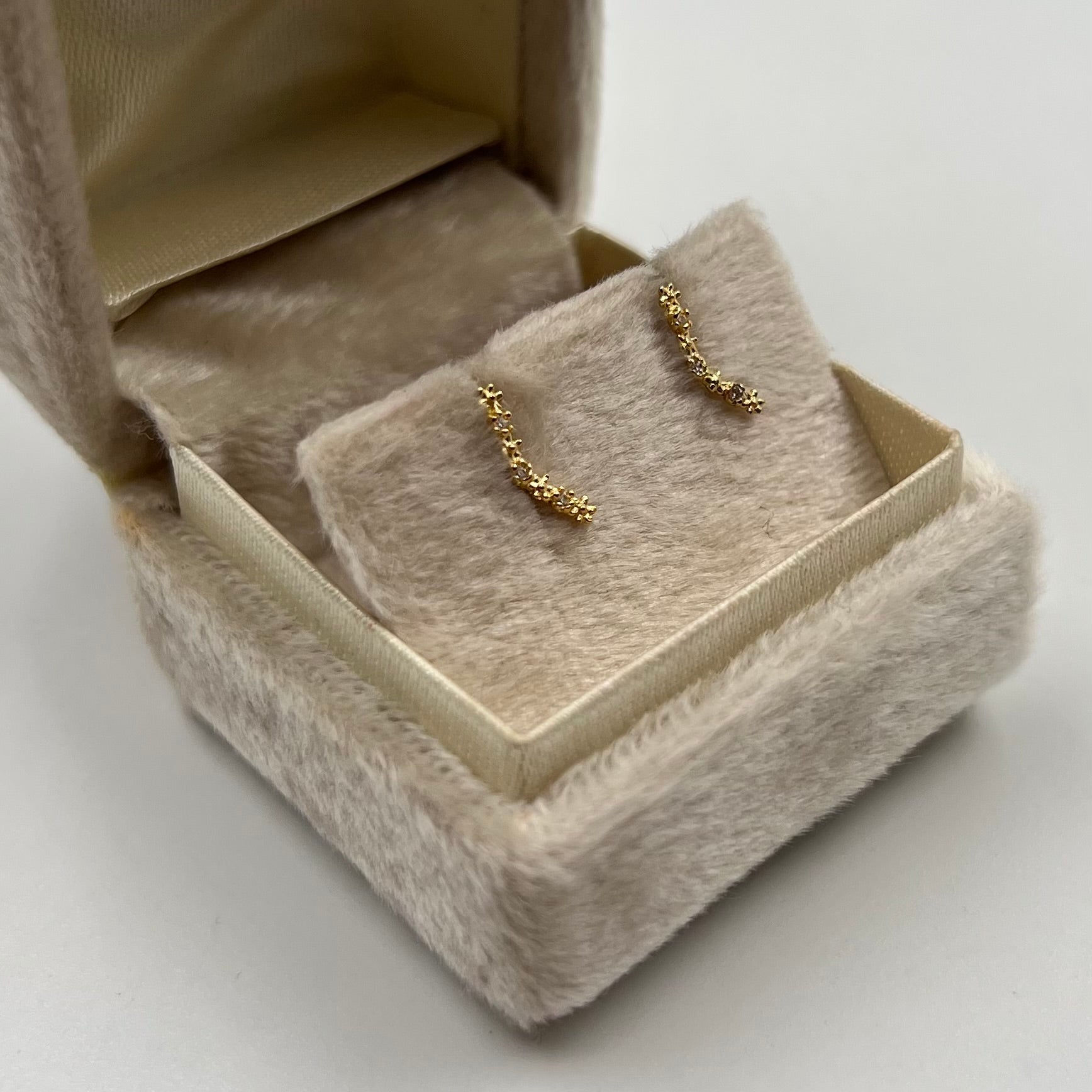 TOPOS ESTRELLAS Y CIRCONES  ORO AMARILLO 18K 0,55 GR / 10 MM