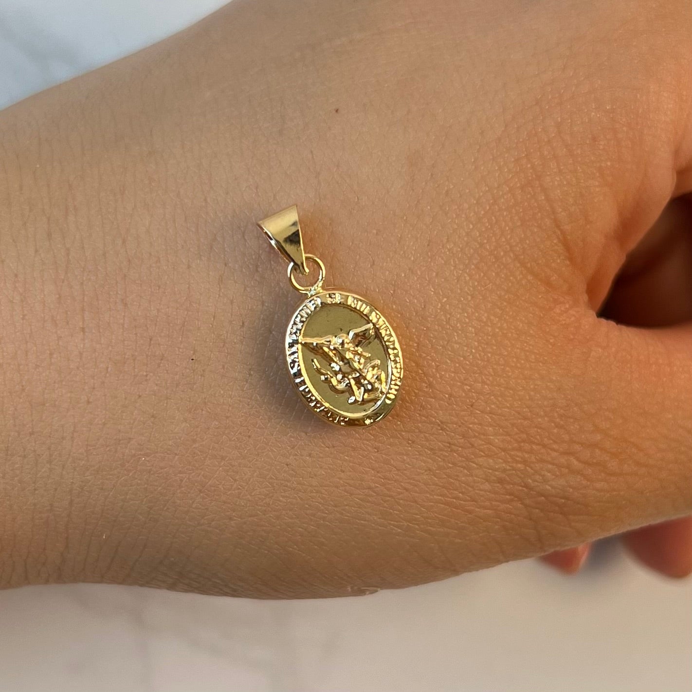 DIJE ARCANGEL SAN MIGUEL  ORO AMARILLO 18K 0,67 GR / 9 MM / 1,5 CM