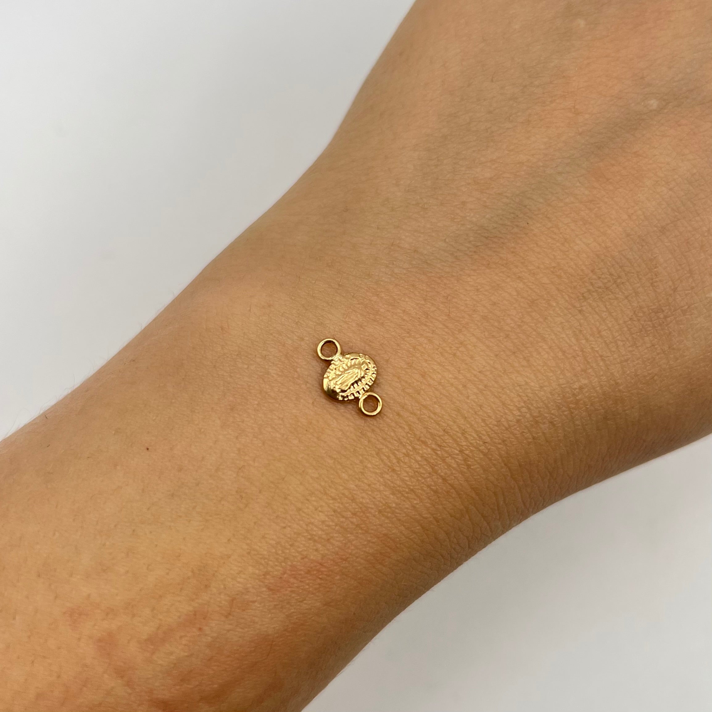 HERRAJE VIRGEN DE GUADALUPE  ORO AMARILLO 18K 0,2 GR / 1 CM