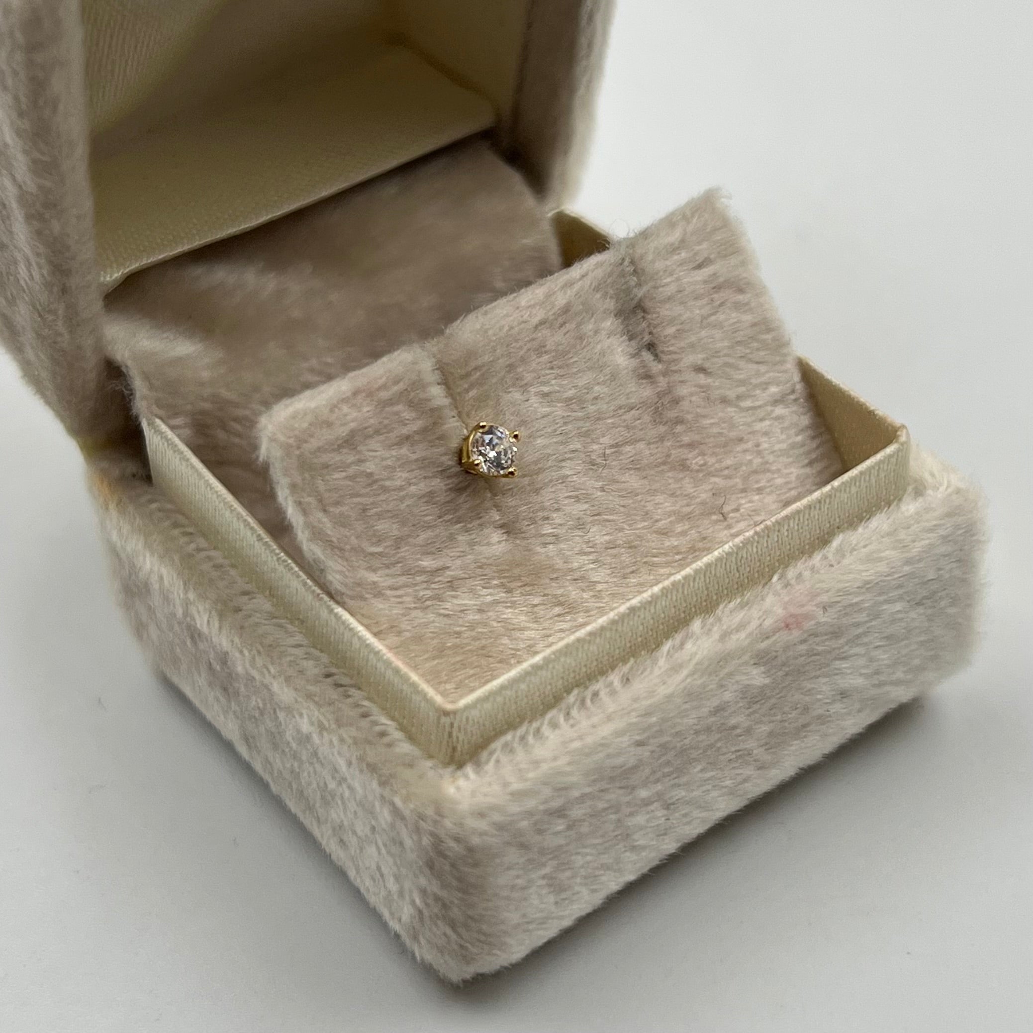 TOPO CIRCON BLANCO 4MM UNIDAD / 0,31 GR / ORO AMARILLO 18K