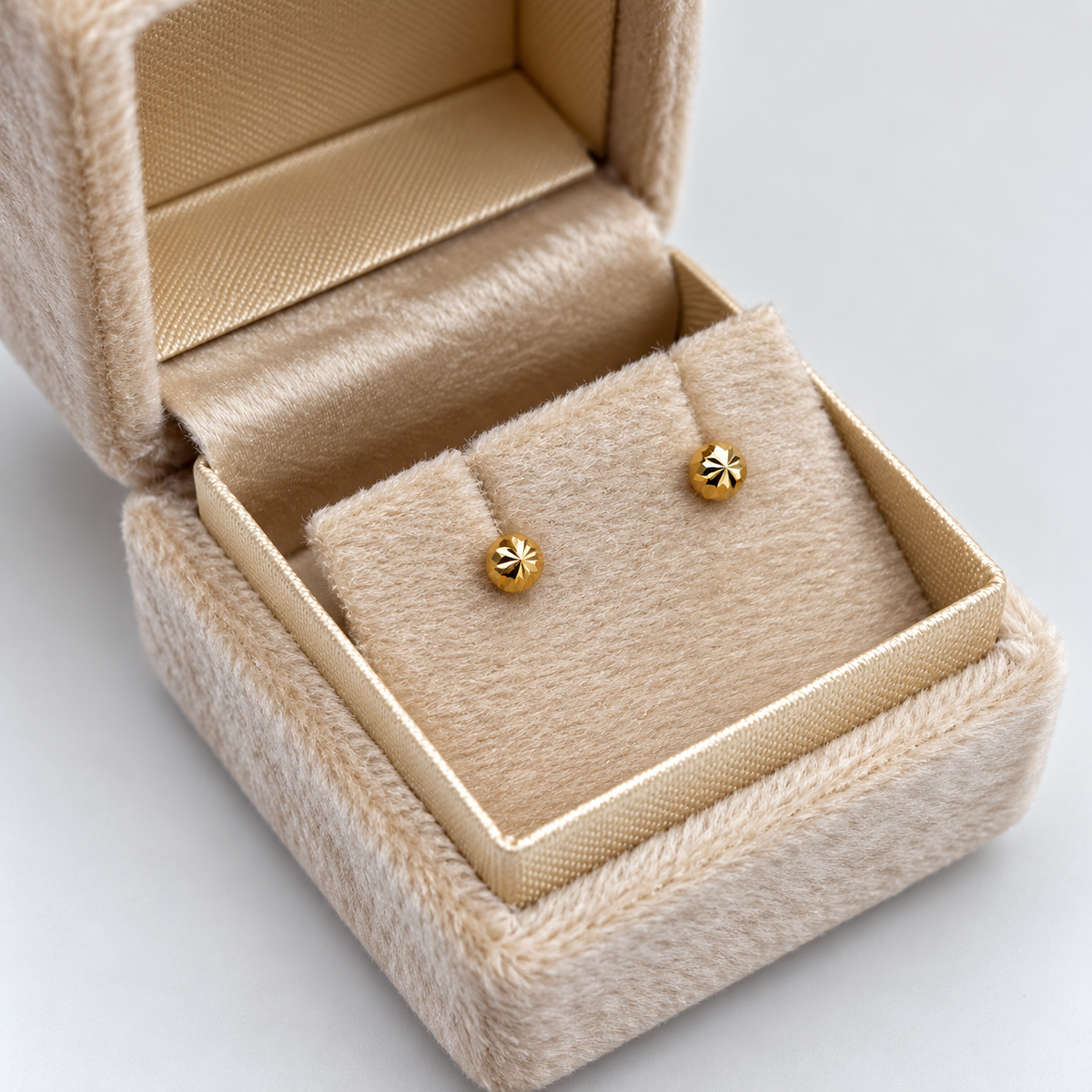 TOPOS BOLA DIAMANTADA ORO AMARILLO 18K 0,45 GR / 3 MM