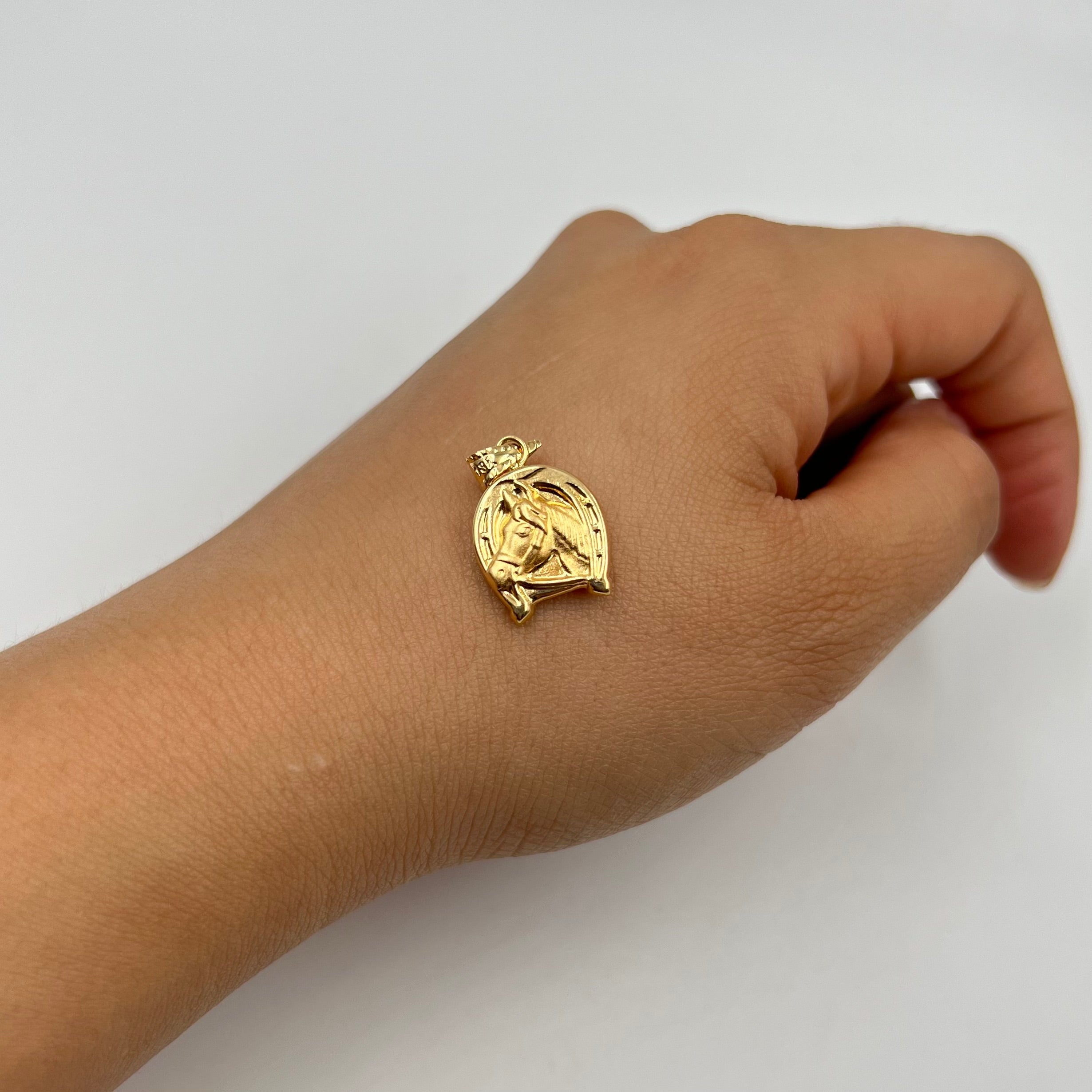 DIJE HERRADURA CABALLO ORO AMARILLO 18K 1,19 GR / 13 MM / 1,8 CM