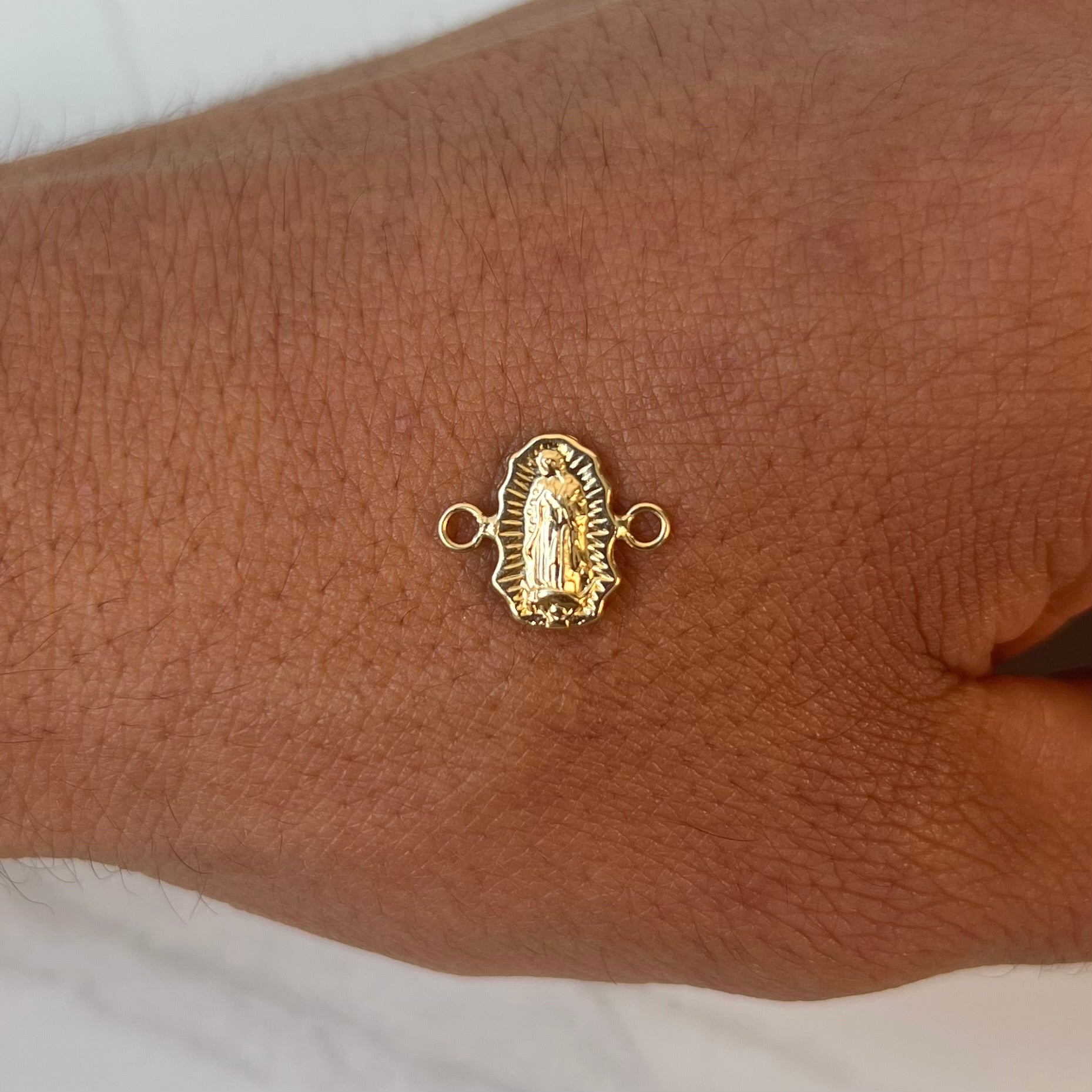 HERRAJE VIRGEN DE GUADALUPE  ORO AMARILLO 18K 0,51 GR / 1,3 CM