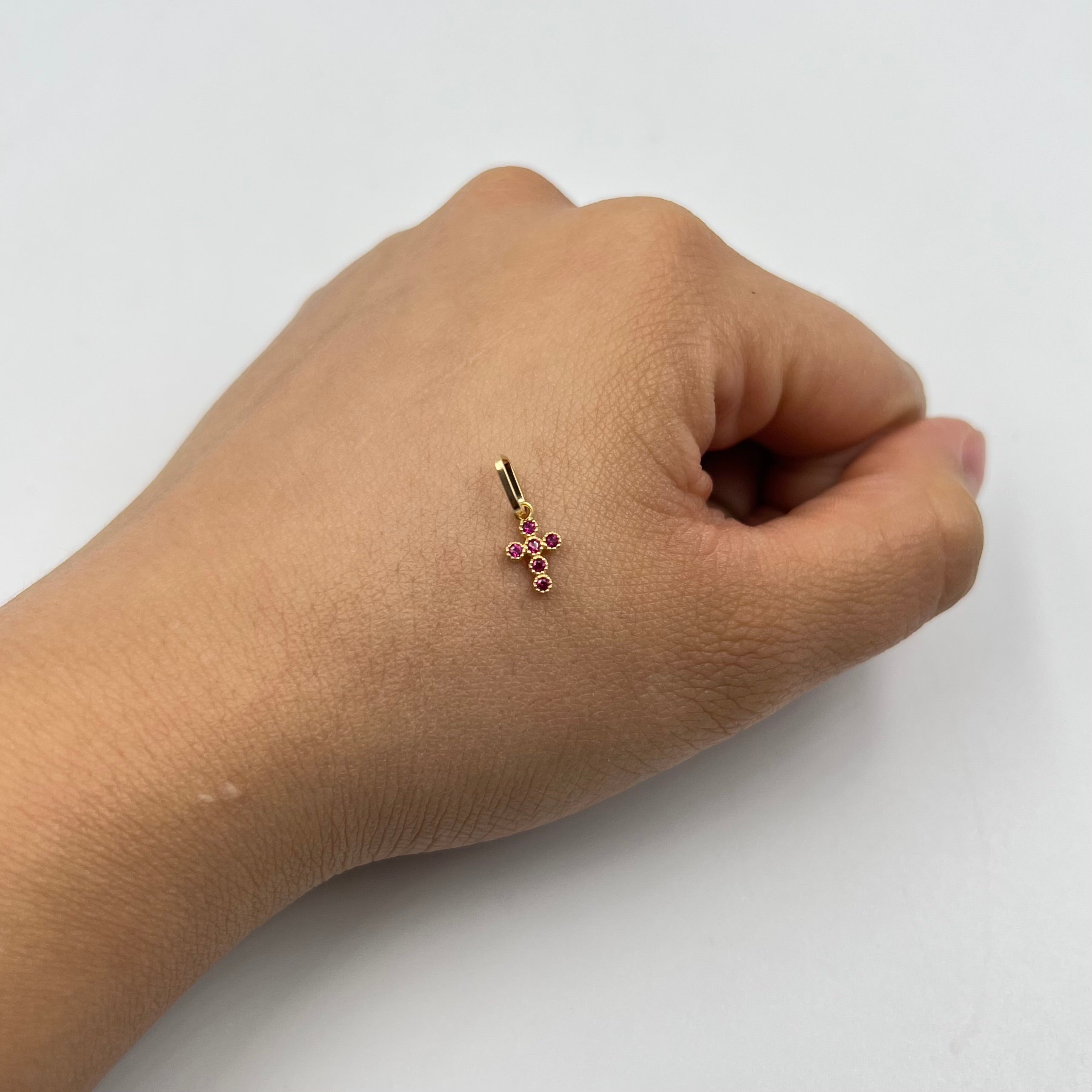 DIJE CRUZ CIRCULAR MINI CASTING FUCSIA  ORO AMARILLO 18K +1 / 0,36 GR / 1,9 MM / 1 CM