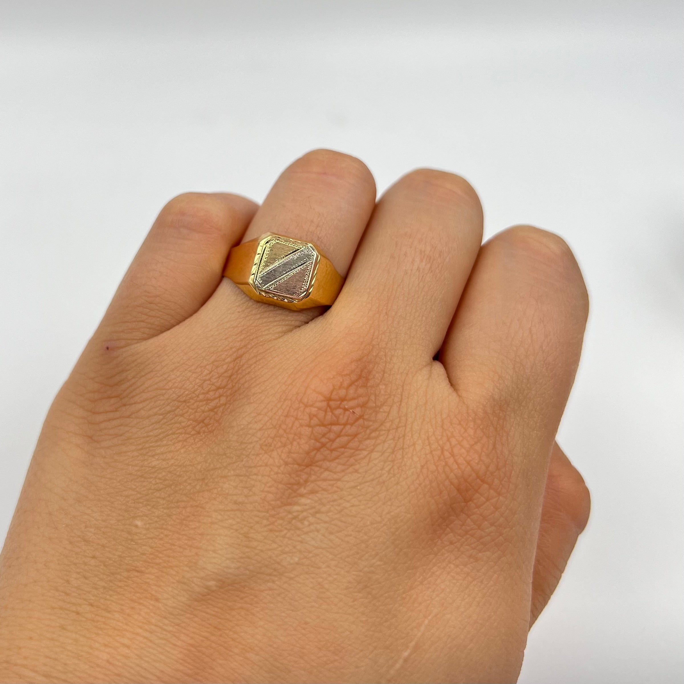 ANILLO SELLO  TRES OROS 18K / TALLA 9/5 / 2,36 GR / 10 MM