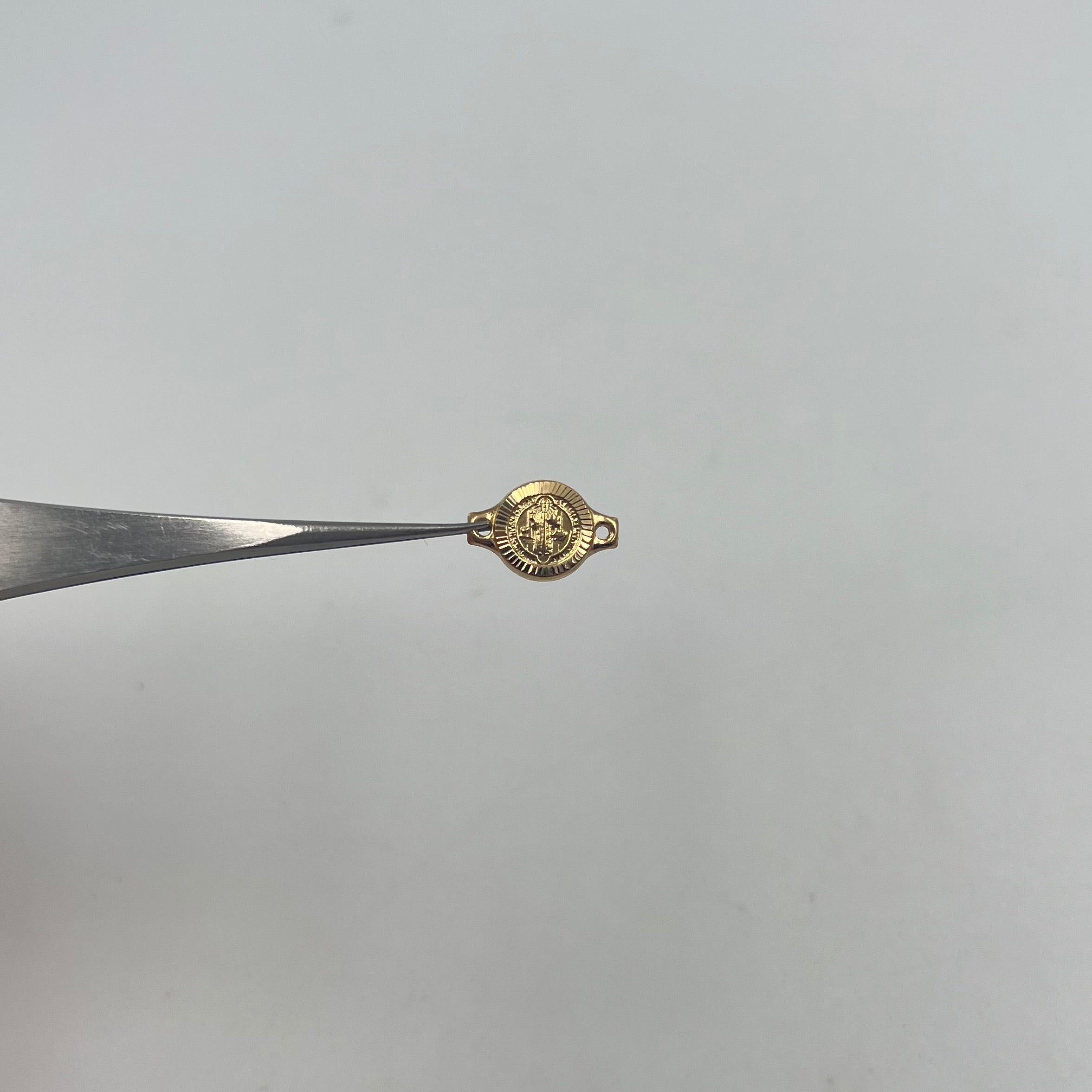 HERRAJE RX BORDE DIAMANTADO  ORO AMARILLO 18K 0,65 GR / 1,4 CM