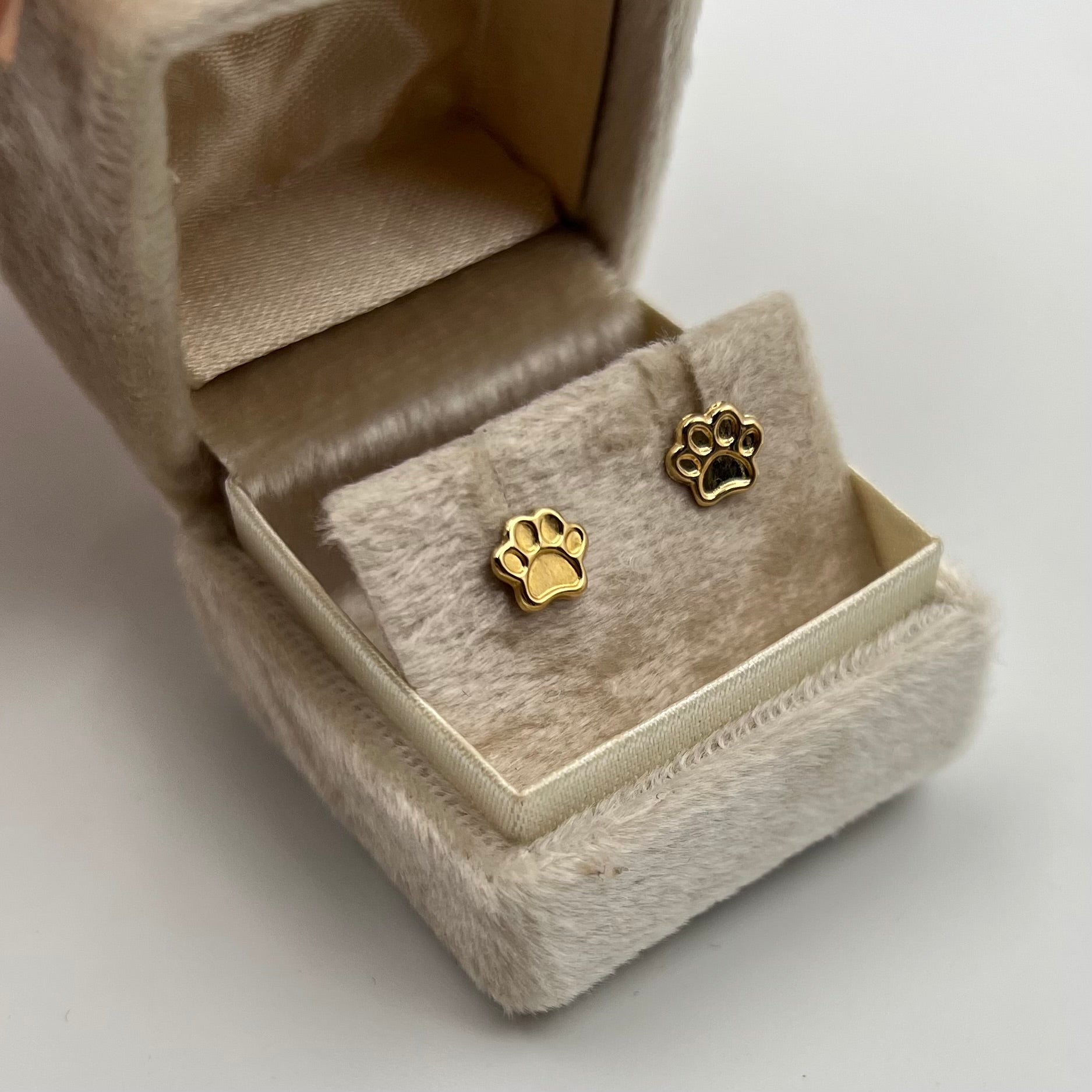 TOPOS HUELLA ORO AMARILLO 18K 0,72 GR / 7 MM