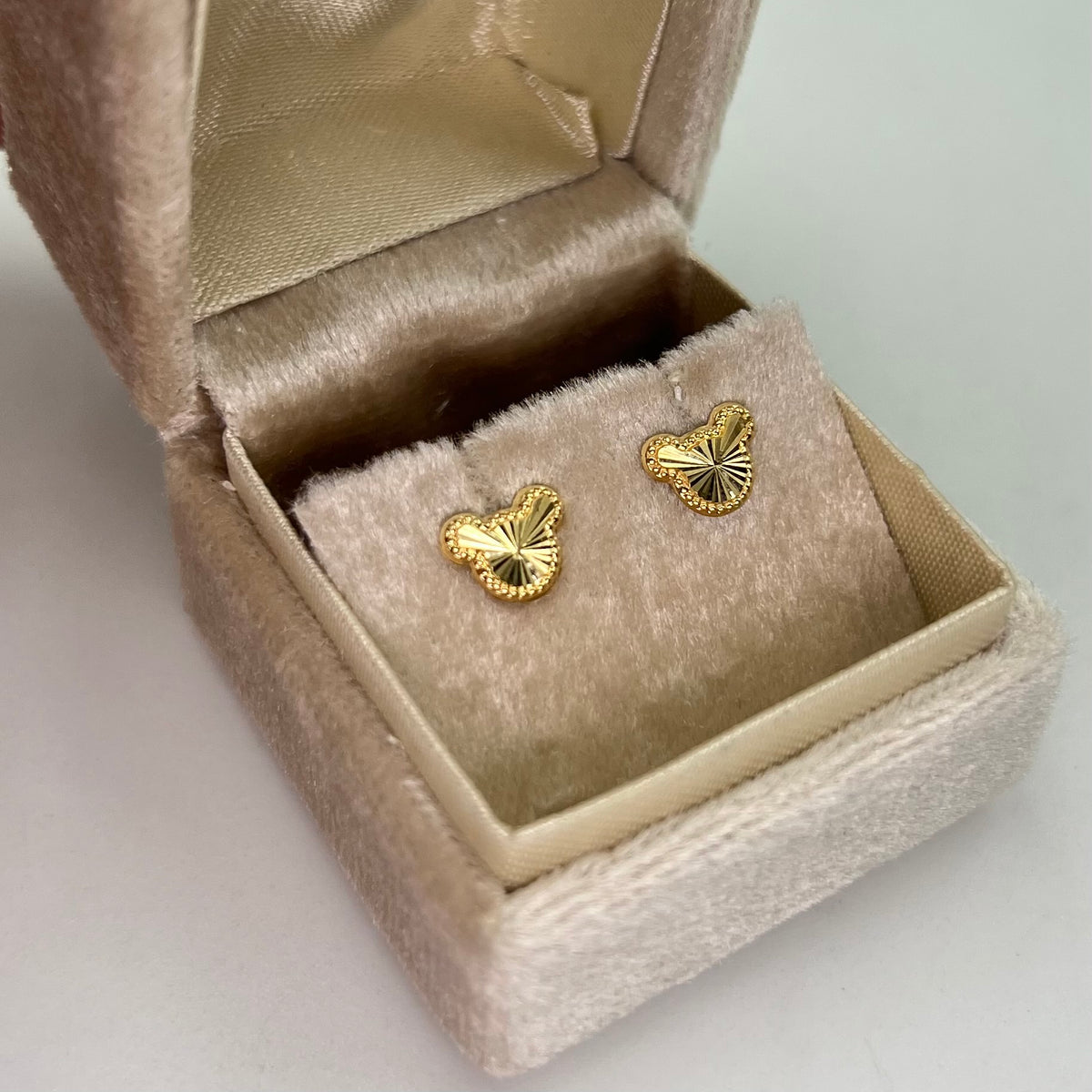 TOPOS CARA DE OSO DIAMANTADO ORO AMARILLO 18K 0,71 GR / 8 MM