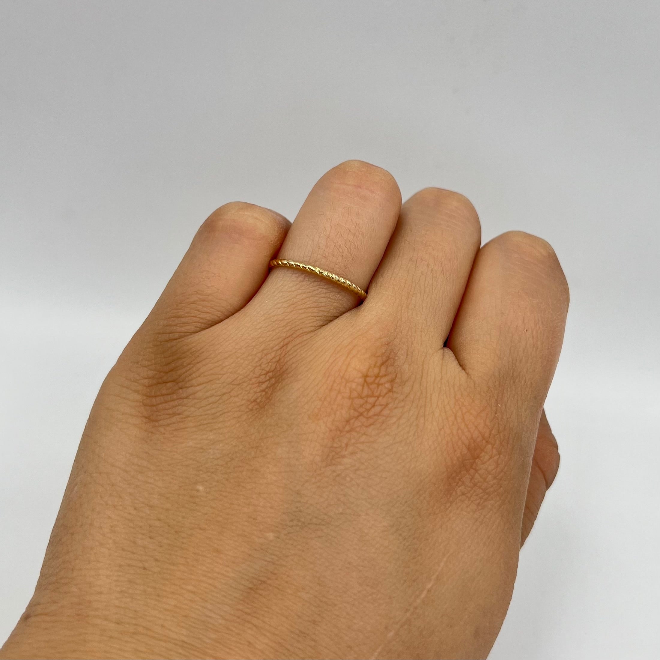 ANILLO ARGOLLA TRENZA ORO AMARILLO 18K / TALLA 6 / 0,85 GR / 1,5 MM