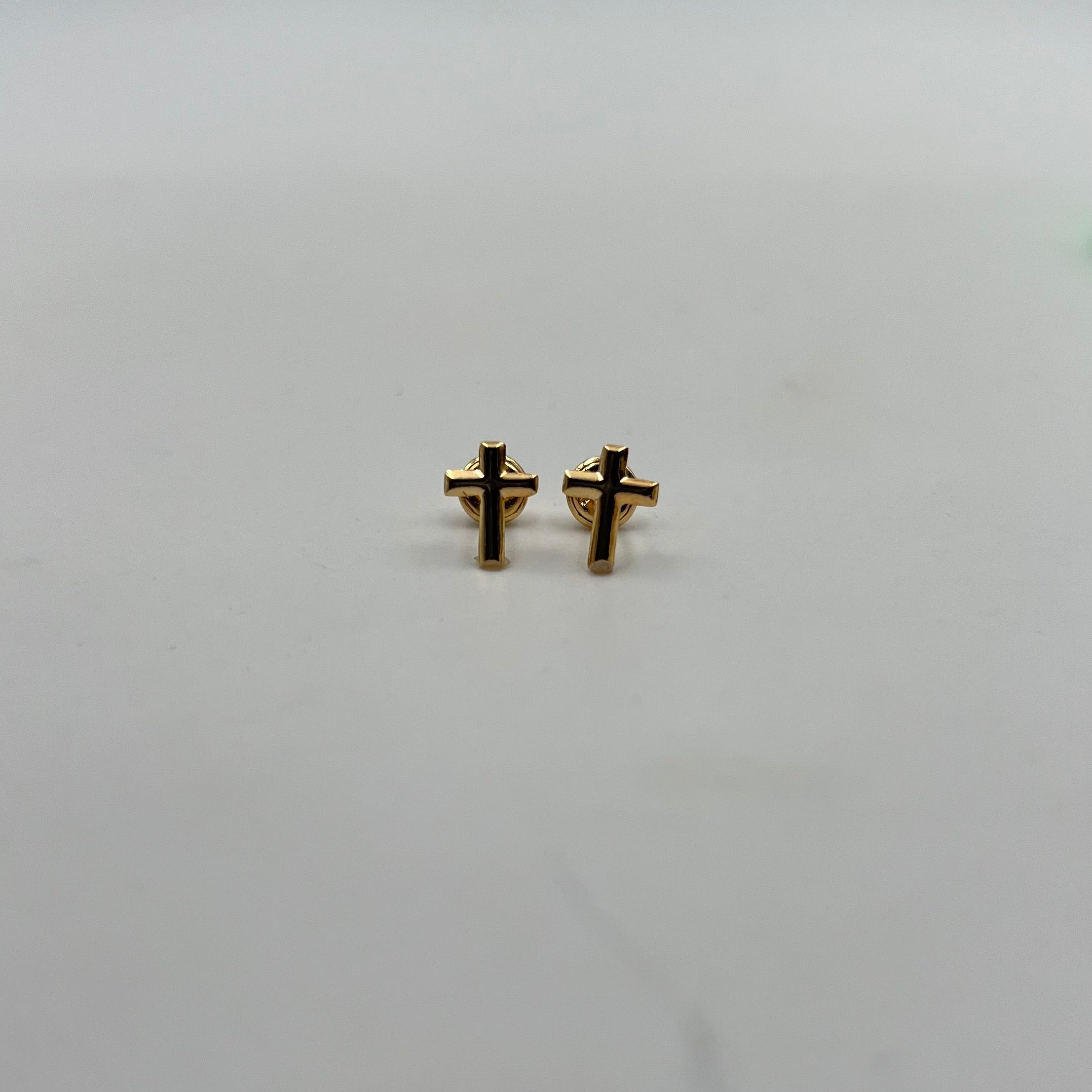 TOPOS CRUZ ORO AMARILLO 18K 0,6 GR / 9 MM