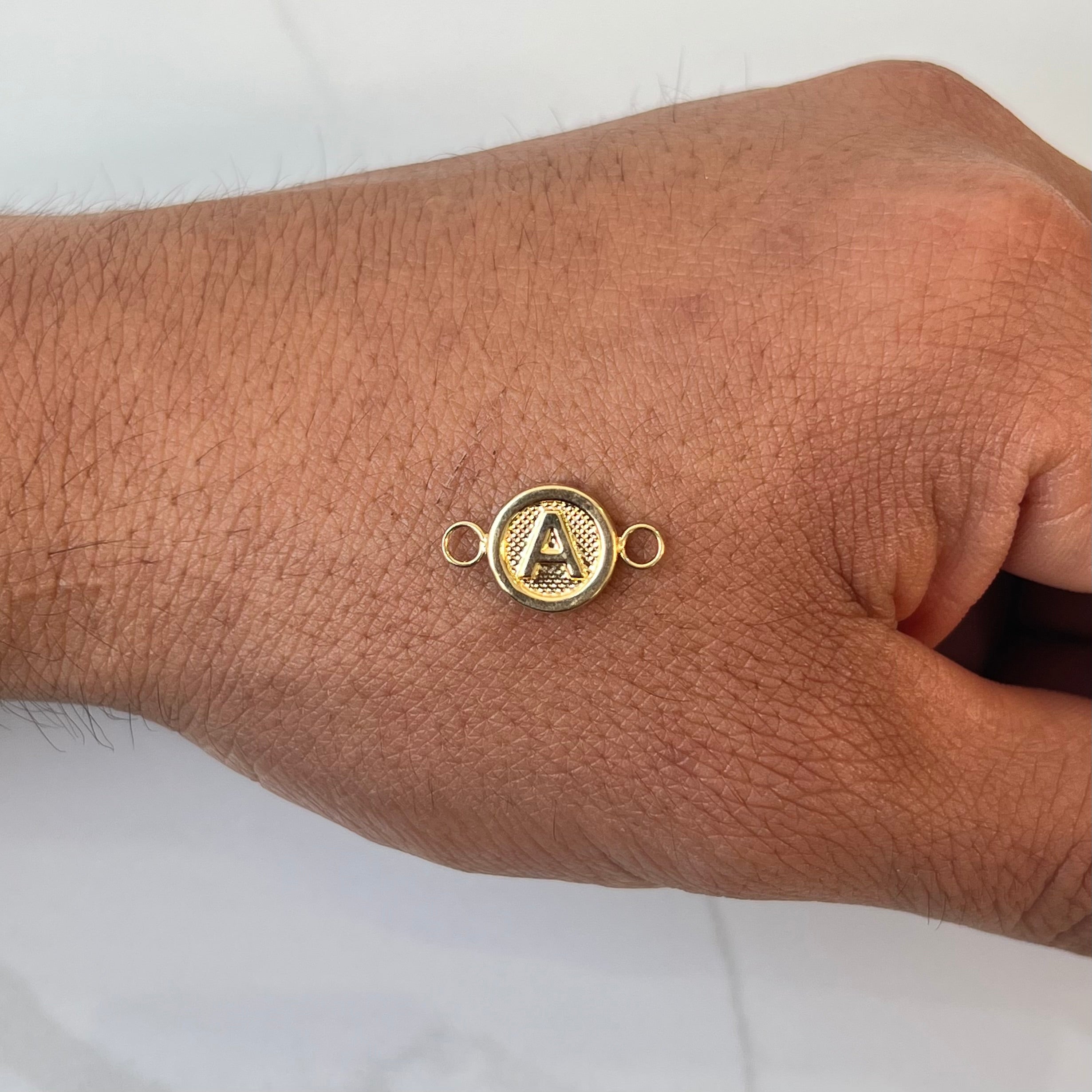 HERRAJE LETRA A ORO AMARILLO 18K 0,48 GR / 1,8 CM