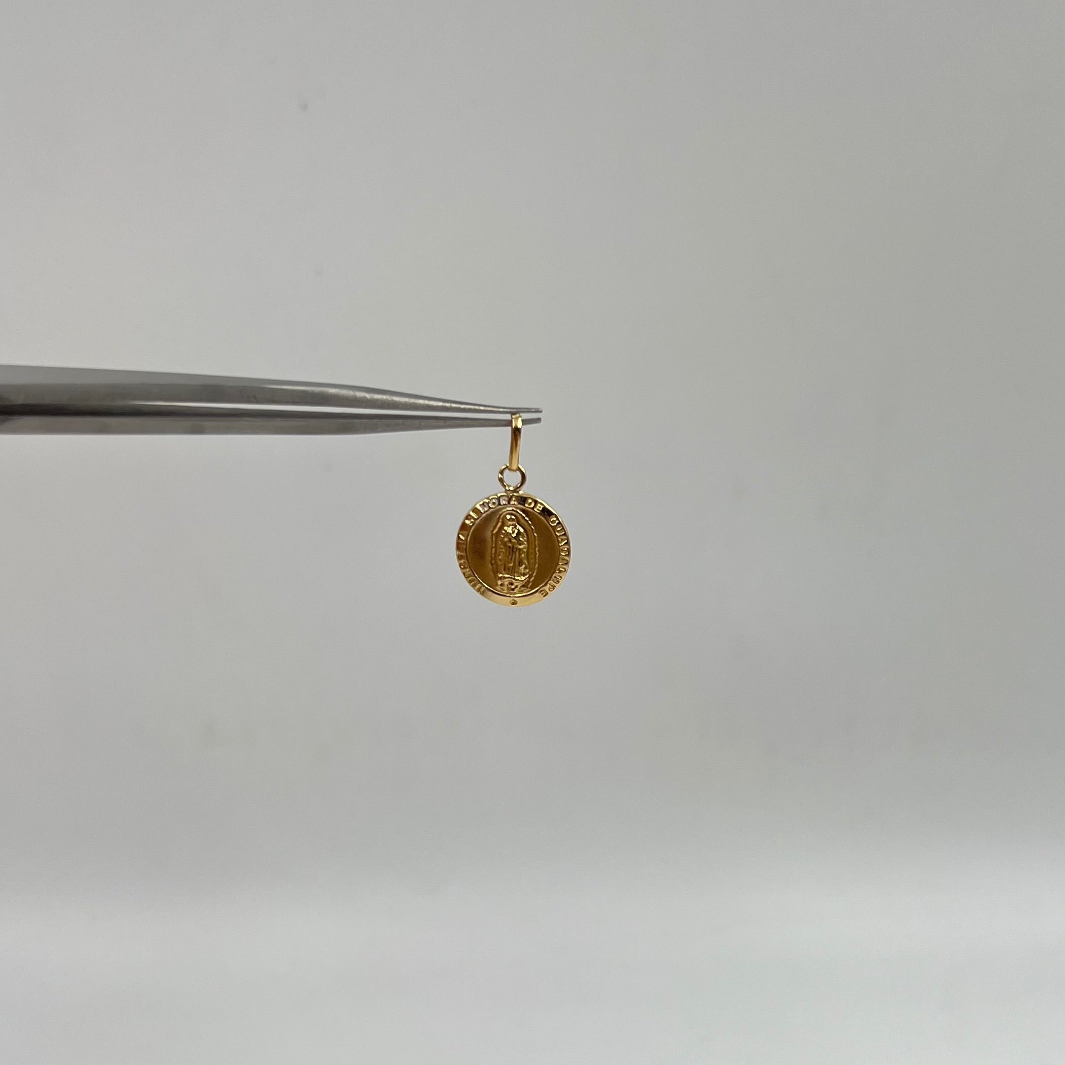 DIJE VIRGEN GUADALUPE ORO AMARILLO 18K 0,53 GR / 11,56 MM / 1,4 CM