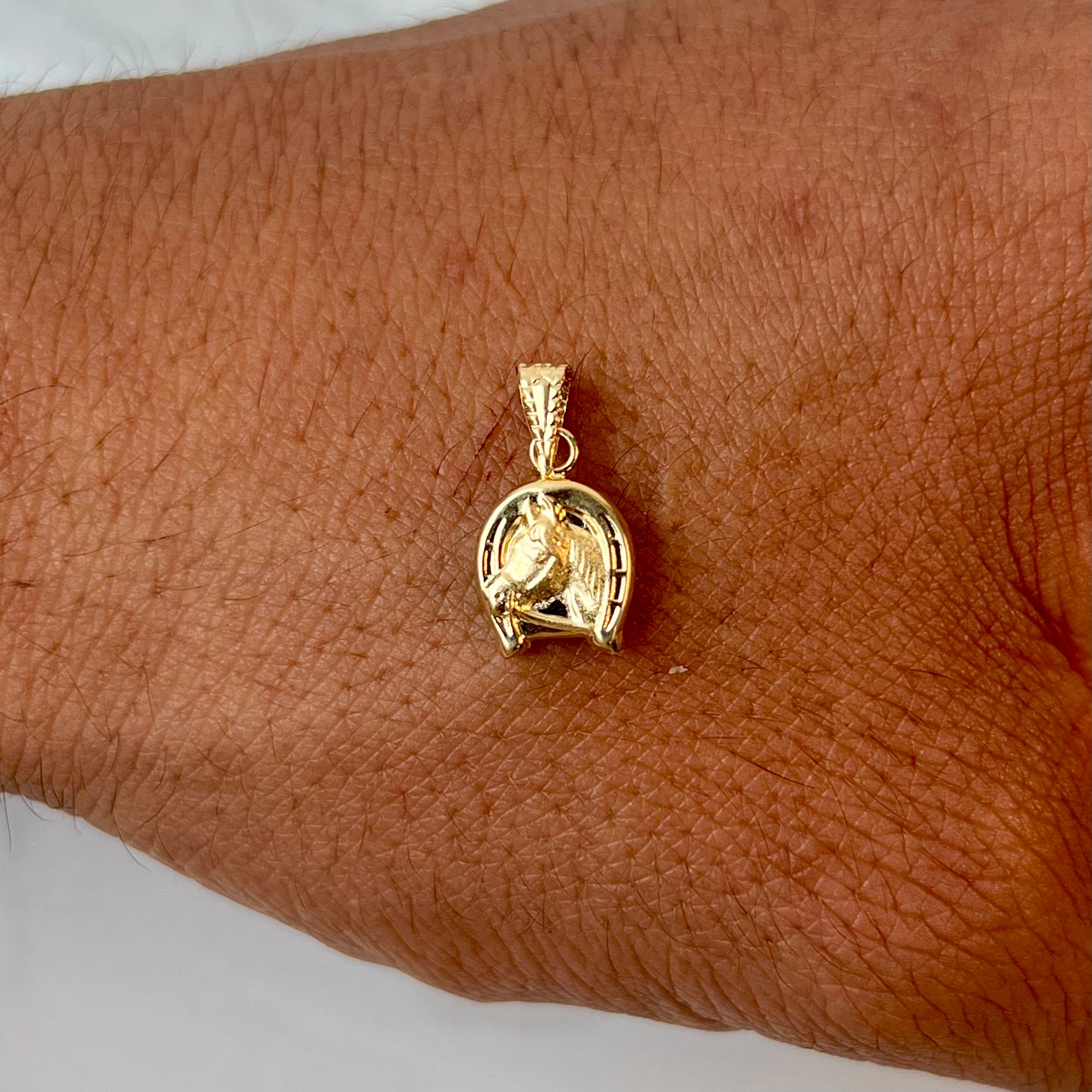 DIJE CABALLO  ORO AMARILLO 18K 0,5 GR / 9 MM / 1,3 CM