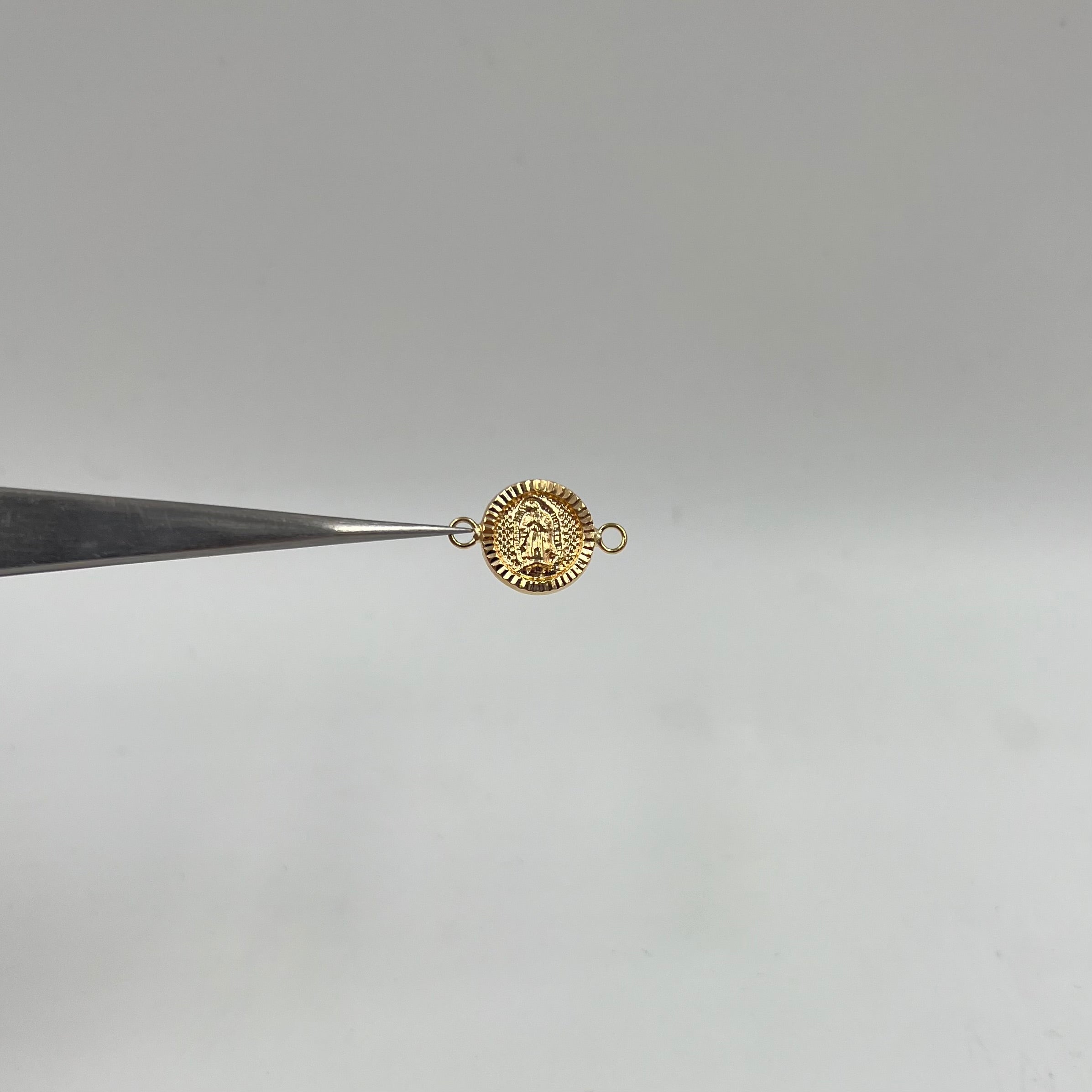 HERRAJE VIRGEN DE GUADALUPE  ORO AMARILLO 18K 0,71 GR / 1,7 CM