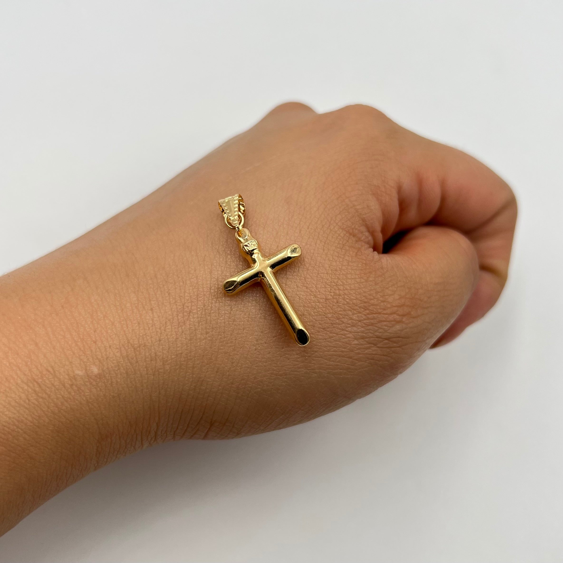 DIJE CRUZ LISA ORO AMARILLO 18K 0,92 GR / 15,8 MM / 2,7 CM