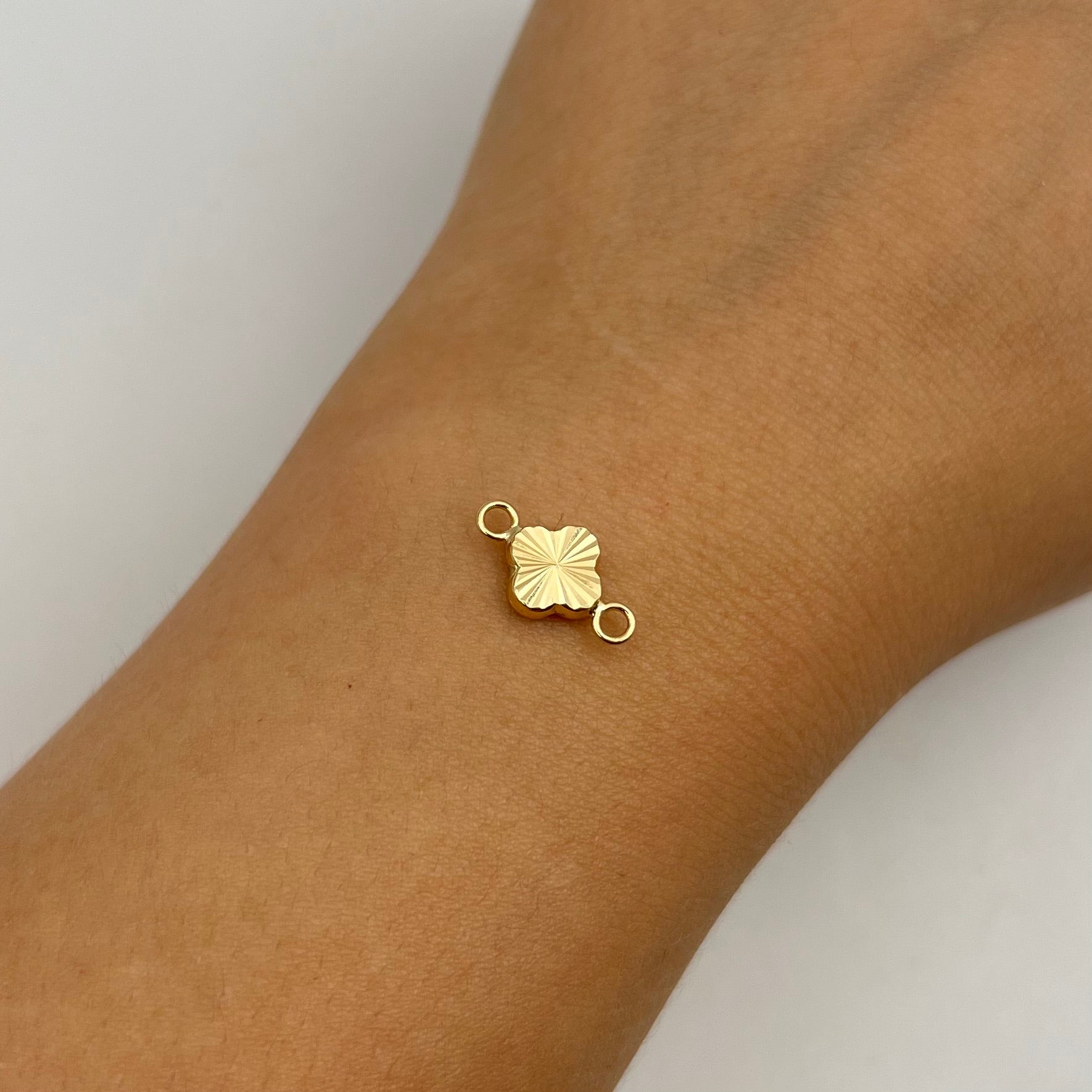 HERRAJE TREBOL  ORO AMARILLO 18K 0,35 GR / 1,4 CM