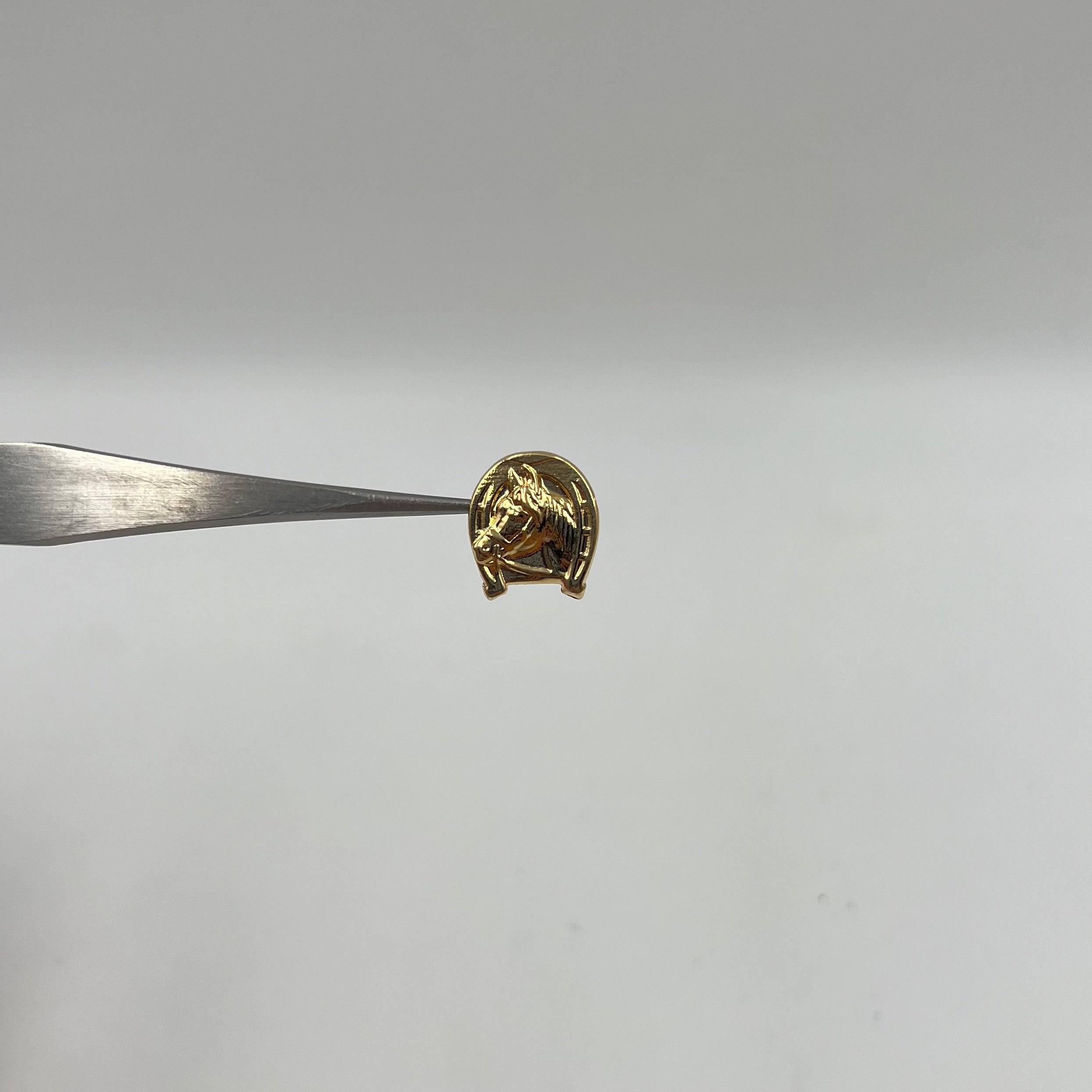 HERRAJE HERRADURA CABALLO ORO AMARILLO 18K 0,81 GR / 1,3 CM