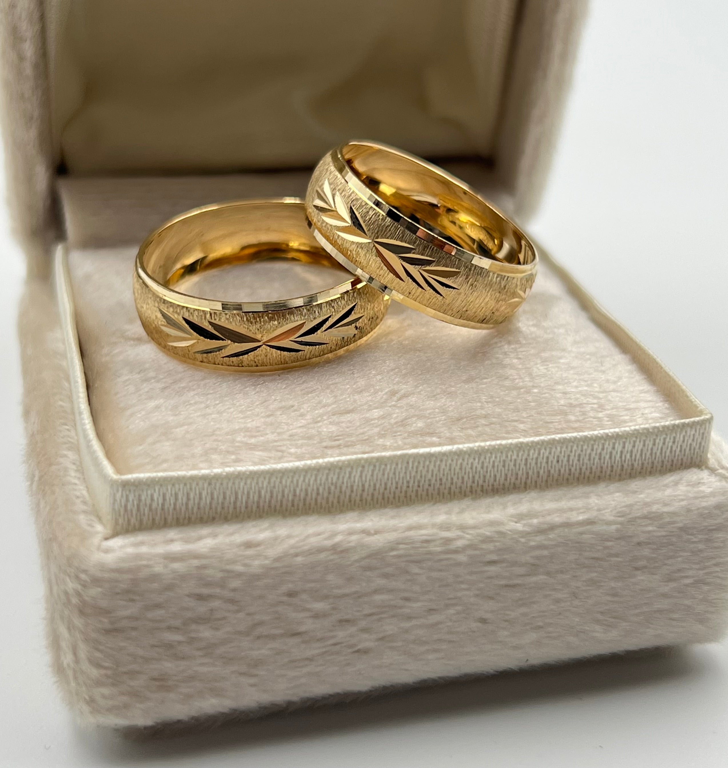 ARGOLLAS MATRIMONIO ORO AMARILLO 18k / POR FABRICACIÓN / TALLA 7/5 Y 9 5,34 GR
