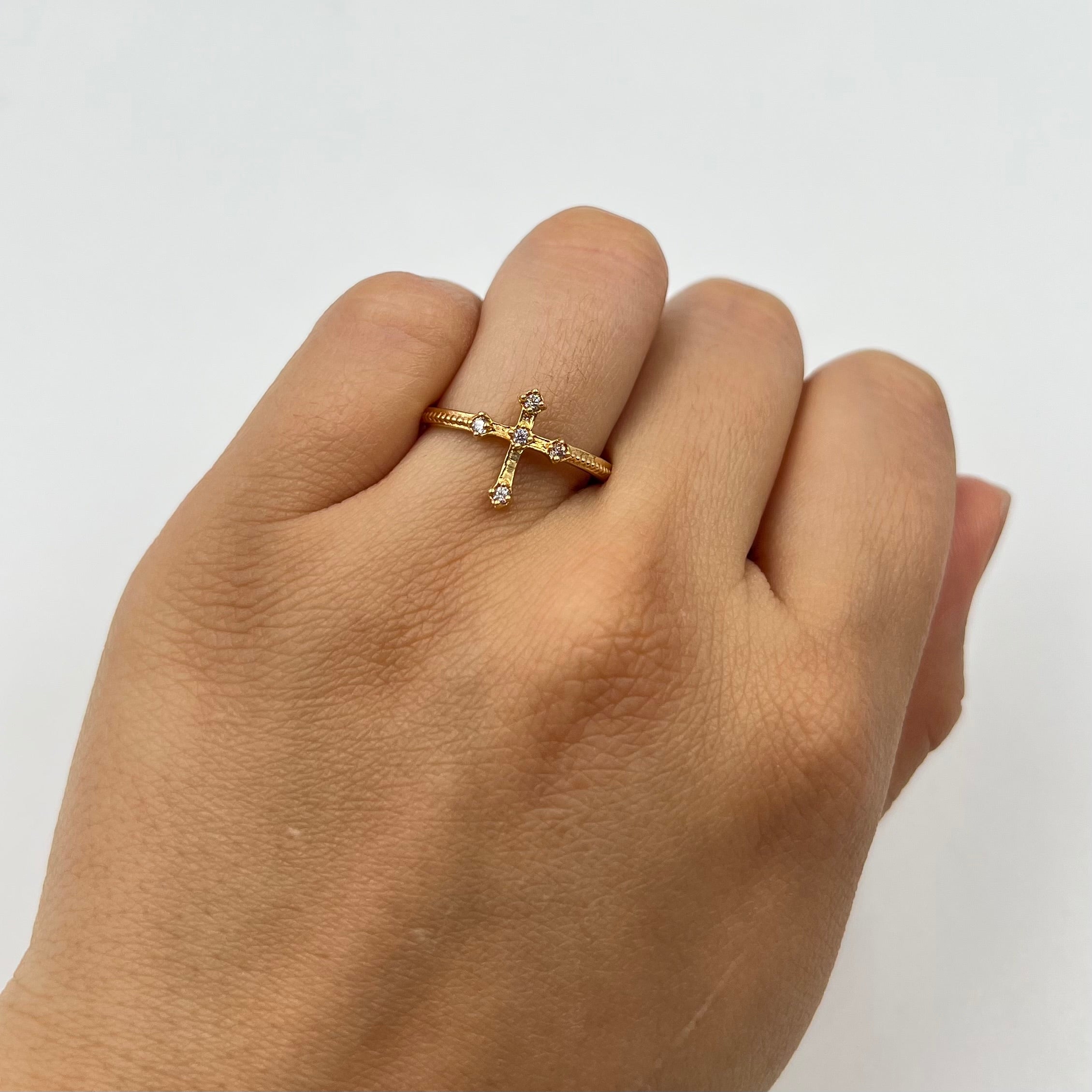 ANILLO CRUZ CON CIRCONES  ORO AMARILLO 18K / TALLA 7 / 1,81 GR / 2 MM