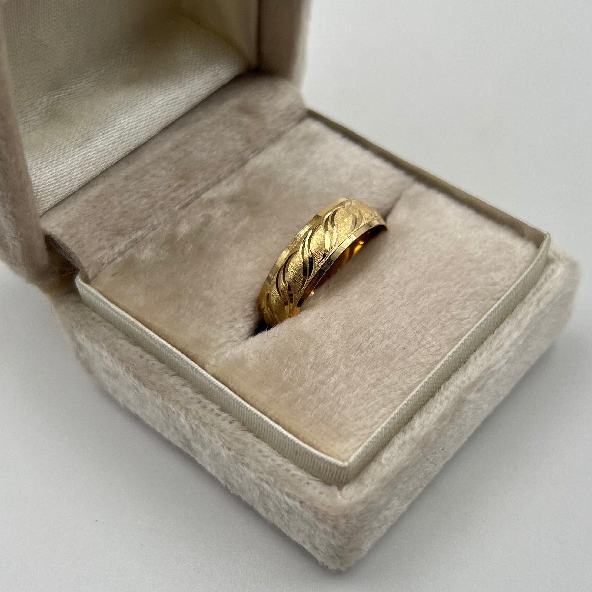 ANILLO ARGOLLA MATIZADA  ORO AMARILLO 18K / TALLA 10 / 1,9 GR / 6 MM