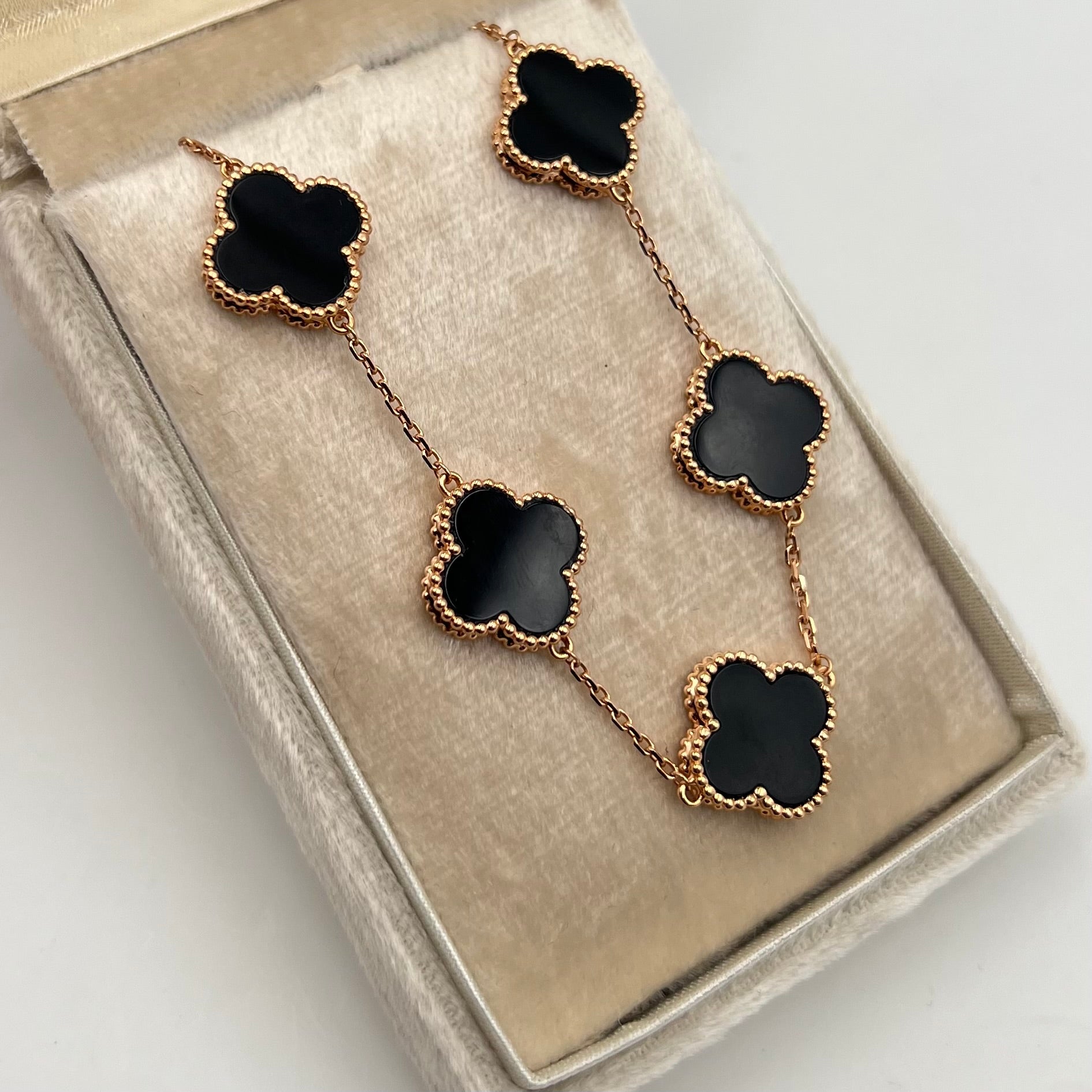 CADENA ITALY TREBOL NEGRO  ORO ROSA 18K +4 / 22,5 GR / 15 MM / 70 CM